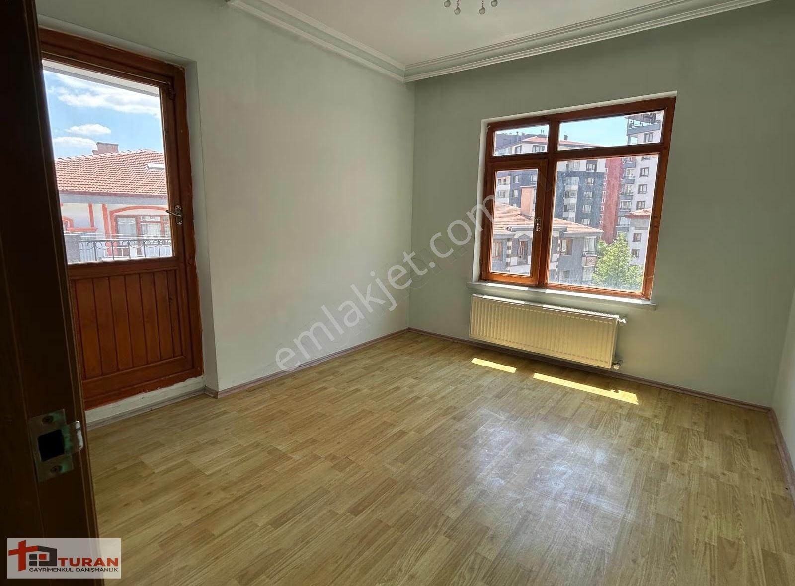 Değirmendere Caddesi Yakını 3+1 Ara Katta Kiralık Daire - Görsel 4
