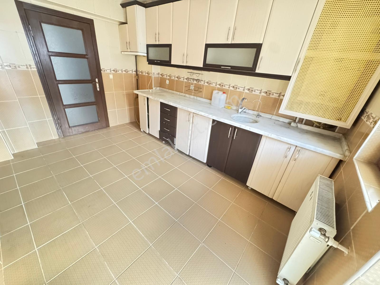 Güneşevler Merkezde 3+1 **130 M2** Asansörlü Ara Kat Daire - Görsel 5