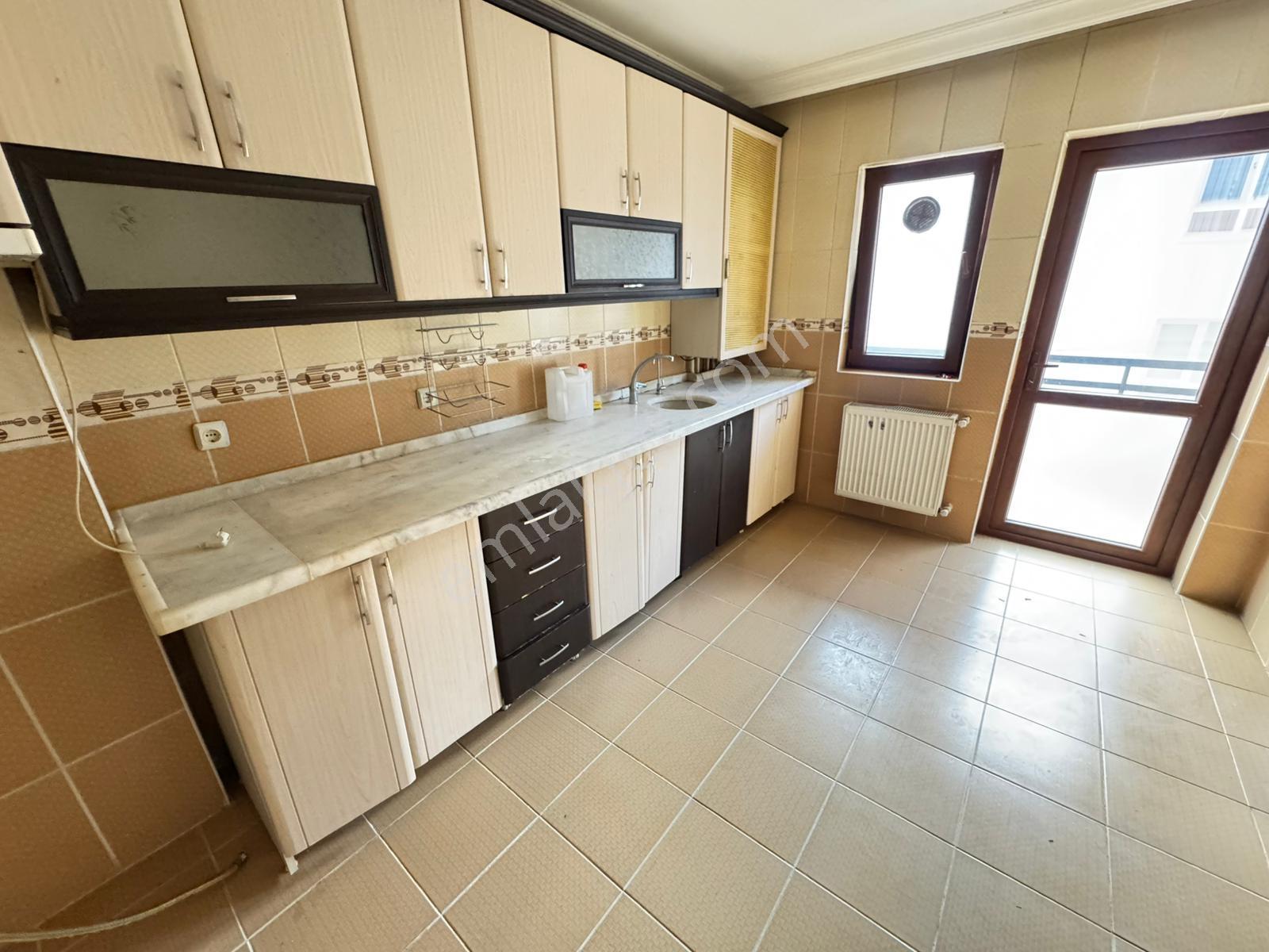 Güneşevler Merkezde 3+1 **130 M2** Asansörlü Ara Kat Daire - Görsel 17