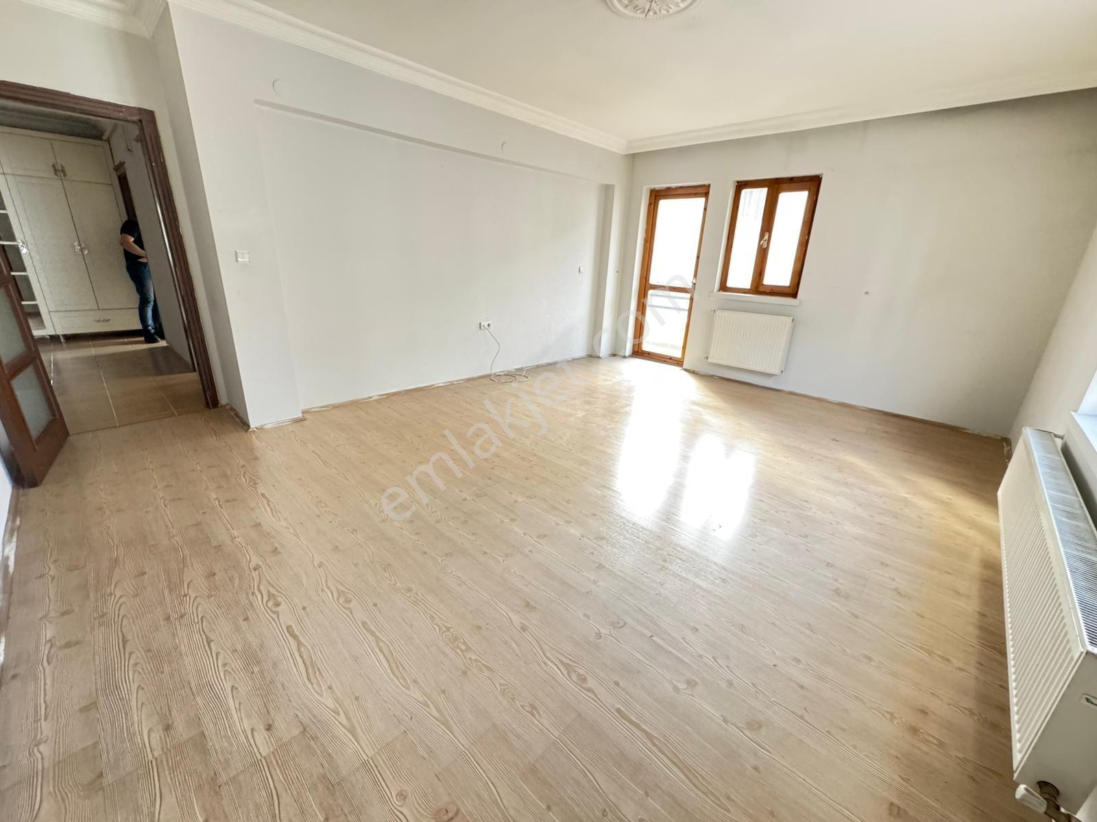 Güneşevler Merkezde 3+1 **130 M2** Asansörlü Ara Kat Daire - Görsel 24