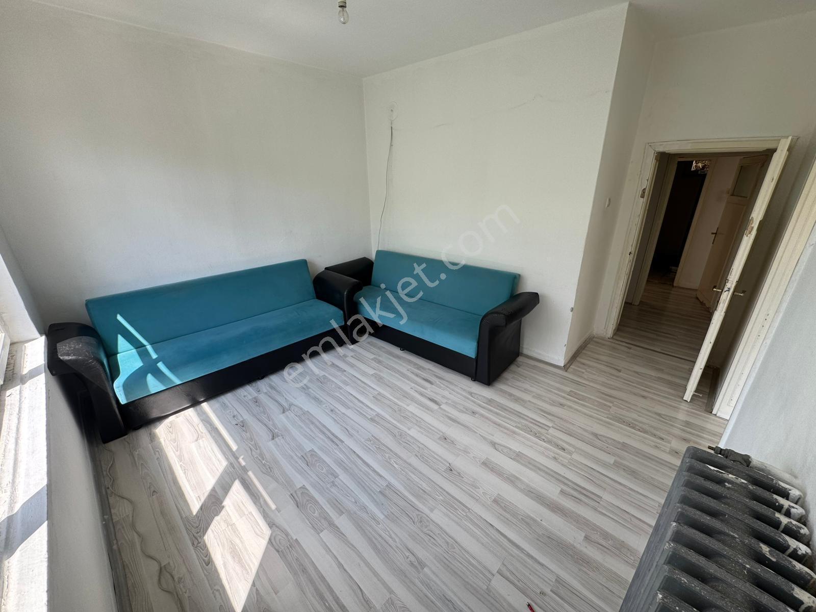 Mamak Abidinpaşa'da Cadde Üstü Yapılı Katta 3+1 Kiralık Daire - Görsel 7