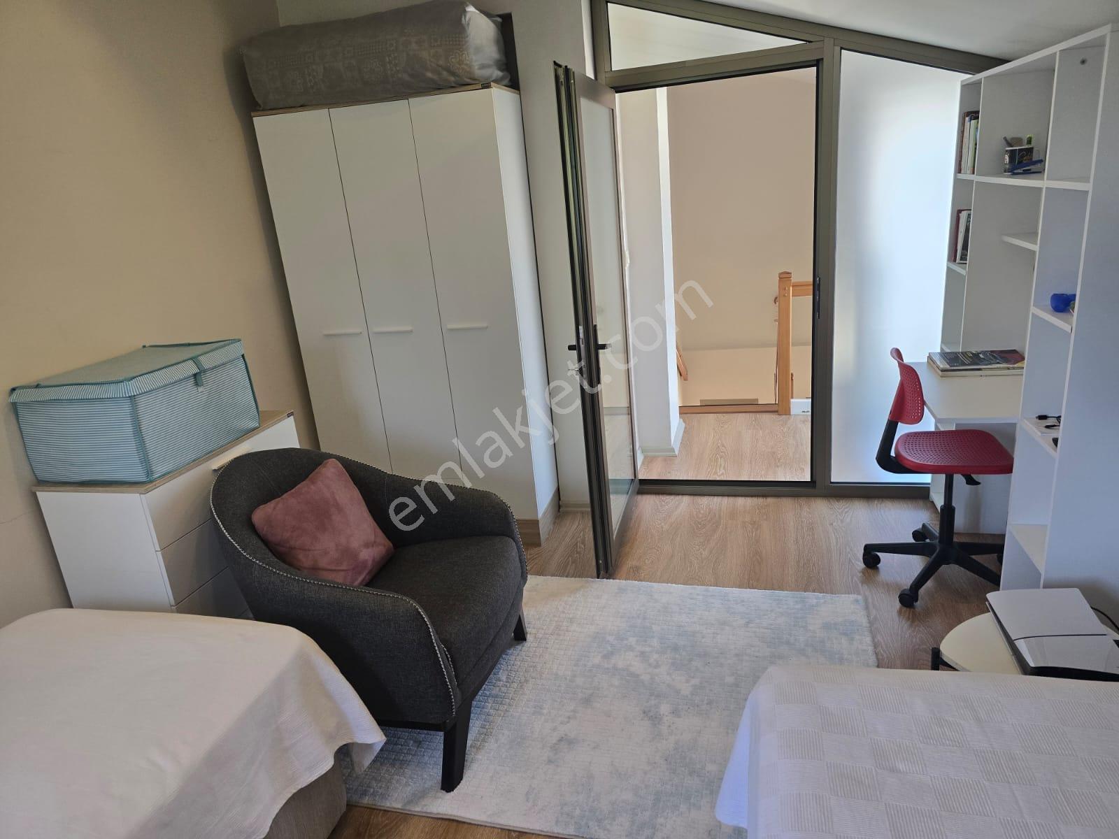 Güzelbahçe Maltepe'de Eşyalı Kiralık 2+1 Dubleks Daire - Görsel 27
