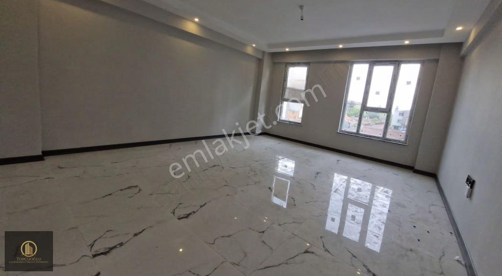 Acil Acil Acil Cadde Üzeri Satılık Sıfır 2+1 Daire Ebv Banyo - Görsel 16