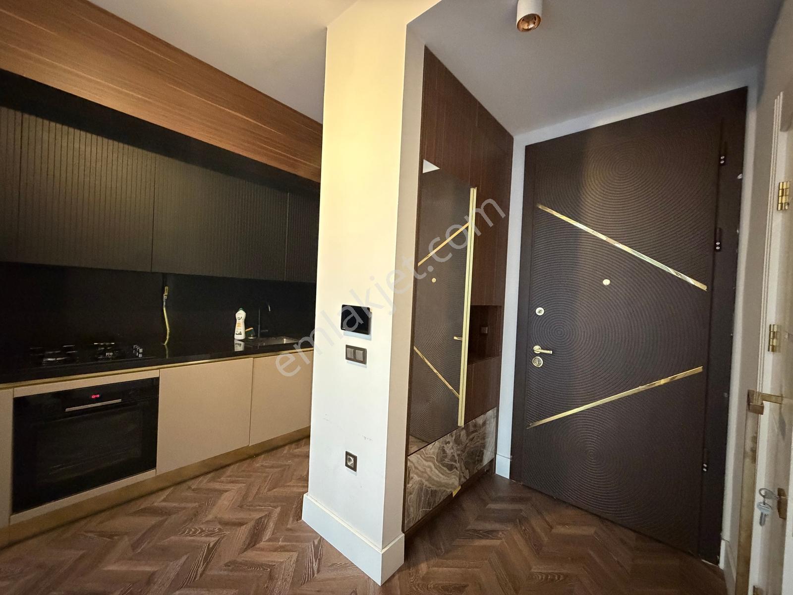 Zeray Esil Kartepe'de Kiralık 1+1 Dublex | Site İçinde Yaşam - Görsel 10