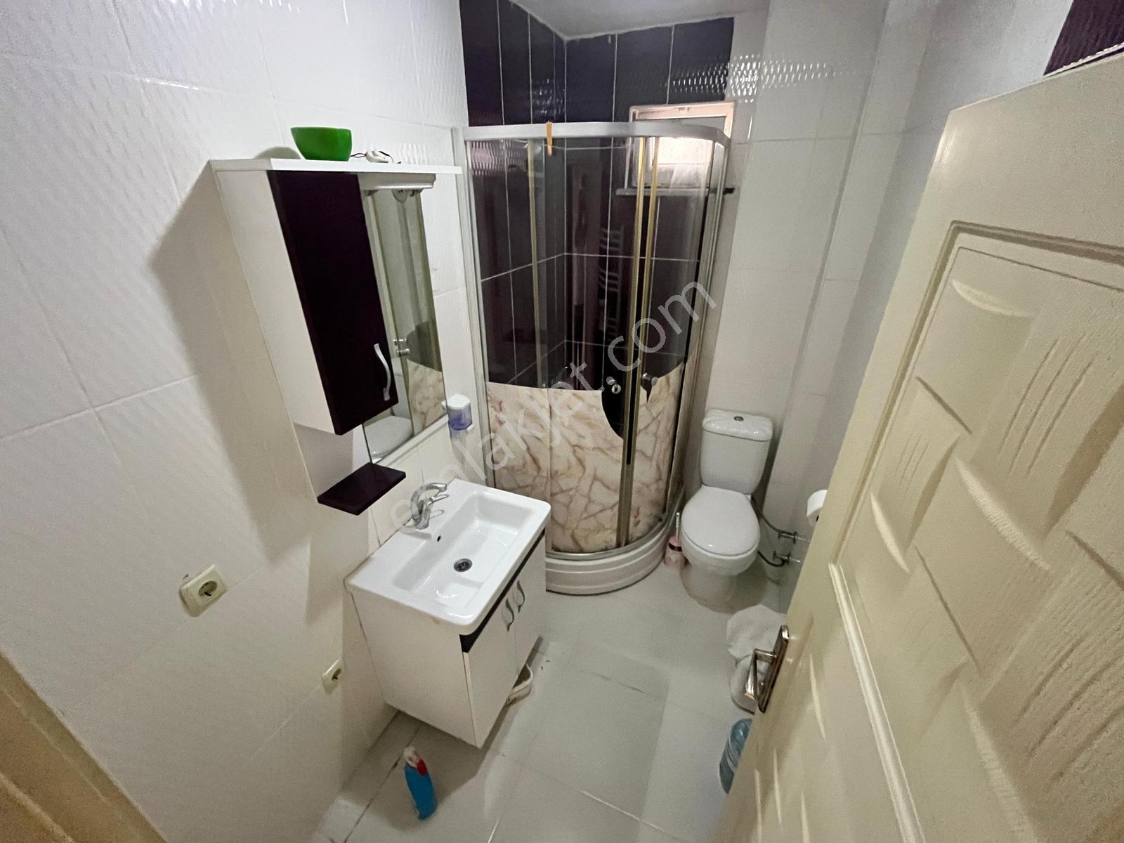 Ümraniye Esenşehirde Hastaneye Yakın Kiralık Yüksek Giriş 1+1 - Görsel 30