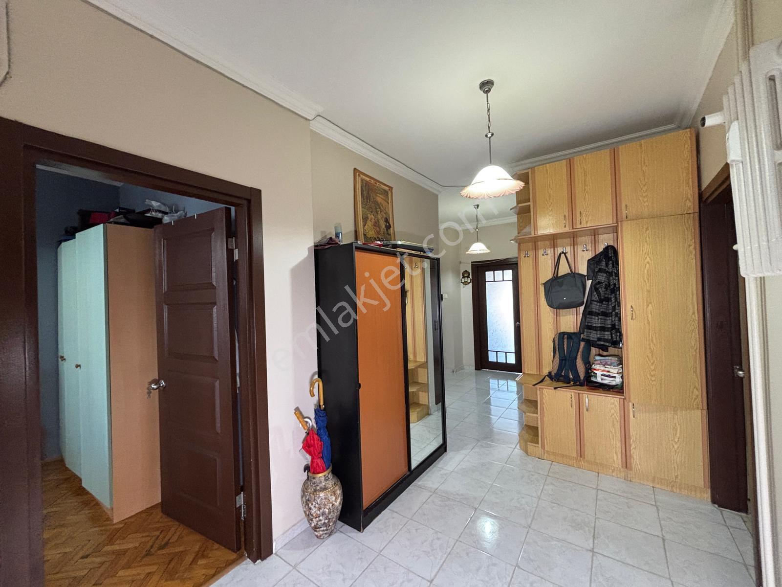 Barış Mah Altınkent Sitesinde Migros Ve E5 E Yakın 3+1 - Görsel 8