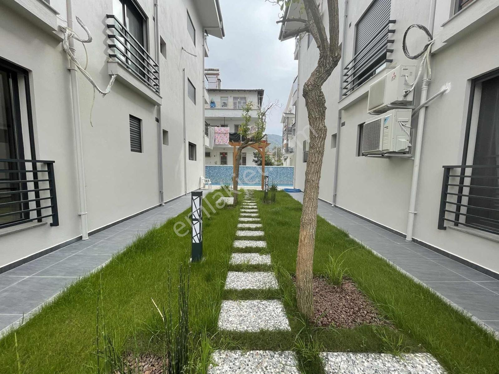 Körfez Elegance Sitesi Satılık 4+1 Dubleks | Havuzlu | Sahilde - Görsel 9