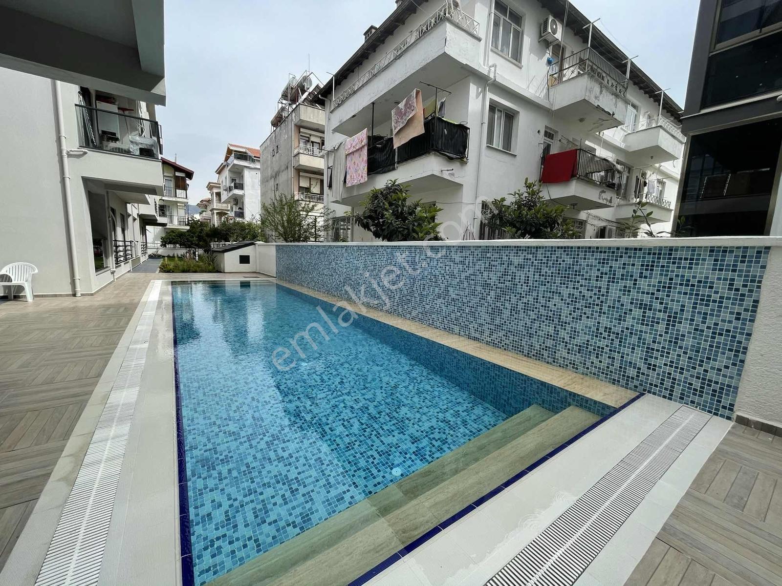 Körfez Elegance Sitesi Satılık 4+1 Dubleks | Havuzlu | Sahilde - Görsel 7