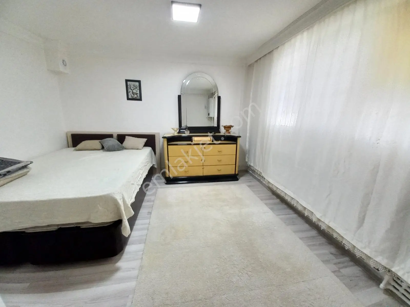 Şeref Emlak Eşyalı Kiralık Daire 33,000 Tl - Görsel 2