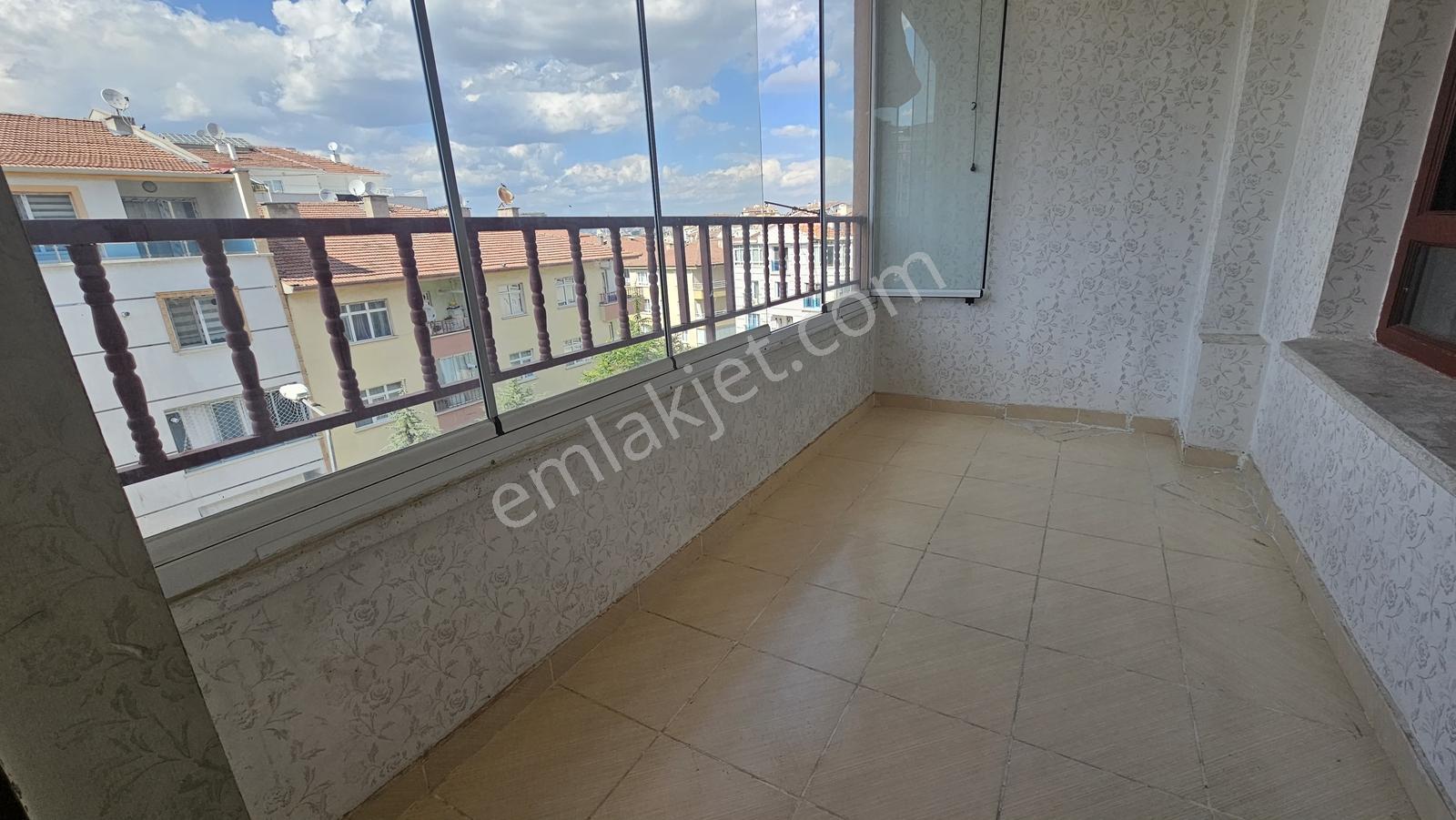 Etimesgut Alsancak'ta Ara Kat 3+1 Ankastreli Kiralık Daire