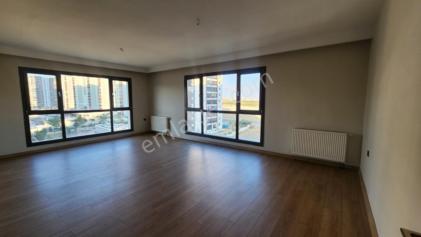 Cumhuriyet Mahallesi'nde Plus Life 'da 4+1 Kiralık Daire - Görsel 6