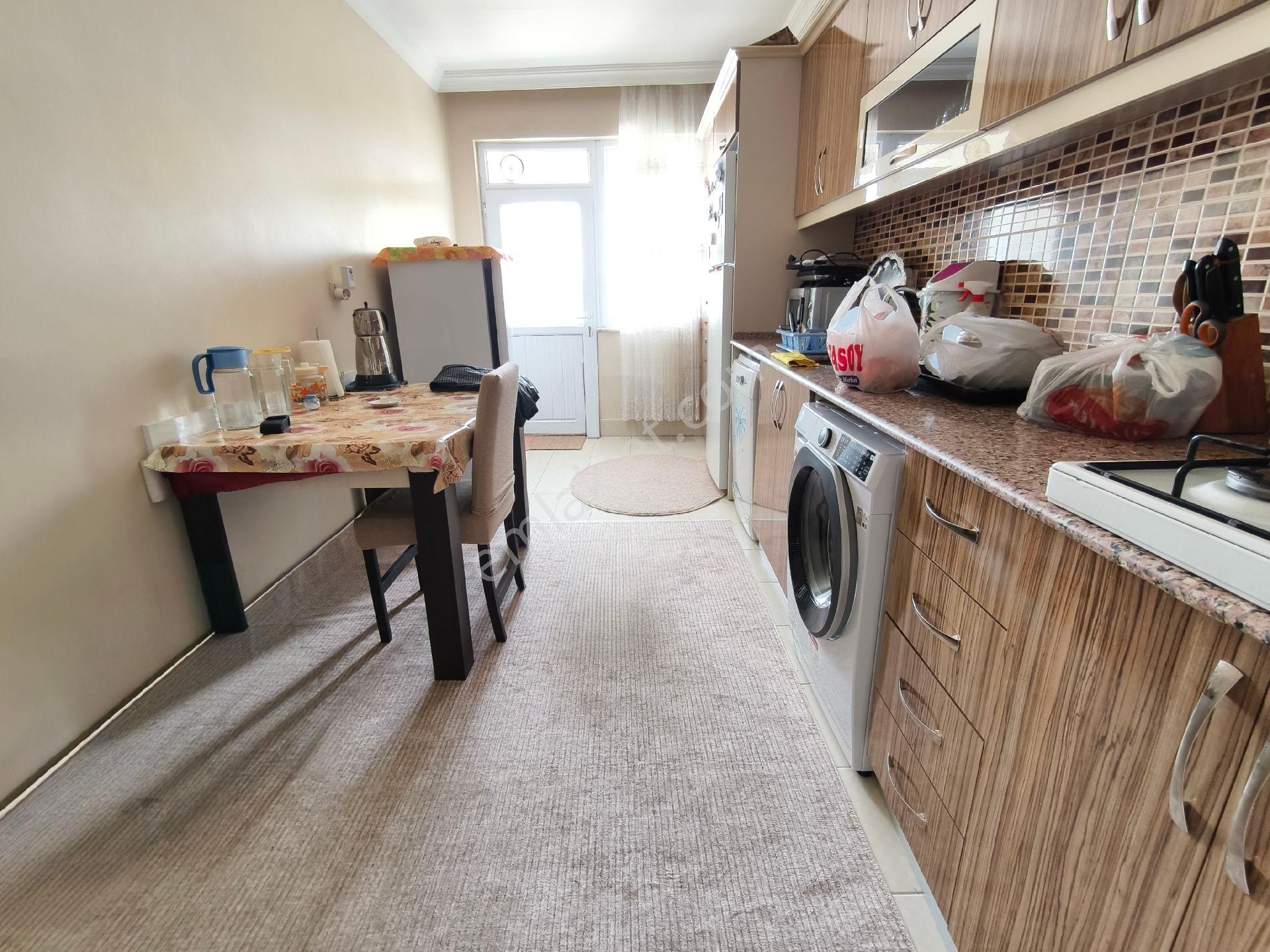 Pera'dan 71 Evler Ertaş Cd'si Yakını, Ara Kat, Kiralık 3+1 Daire - Görsel 13