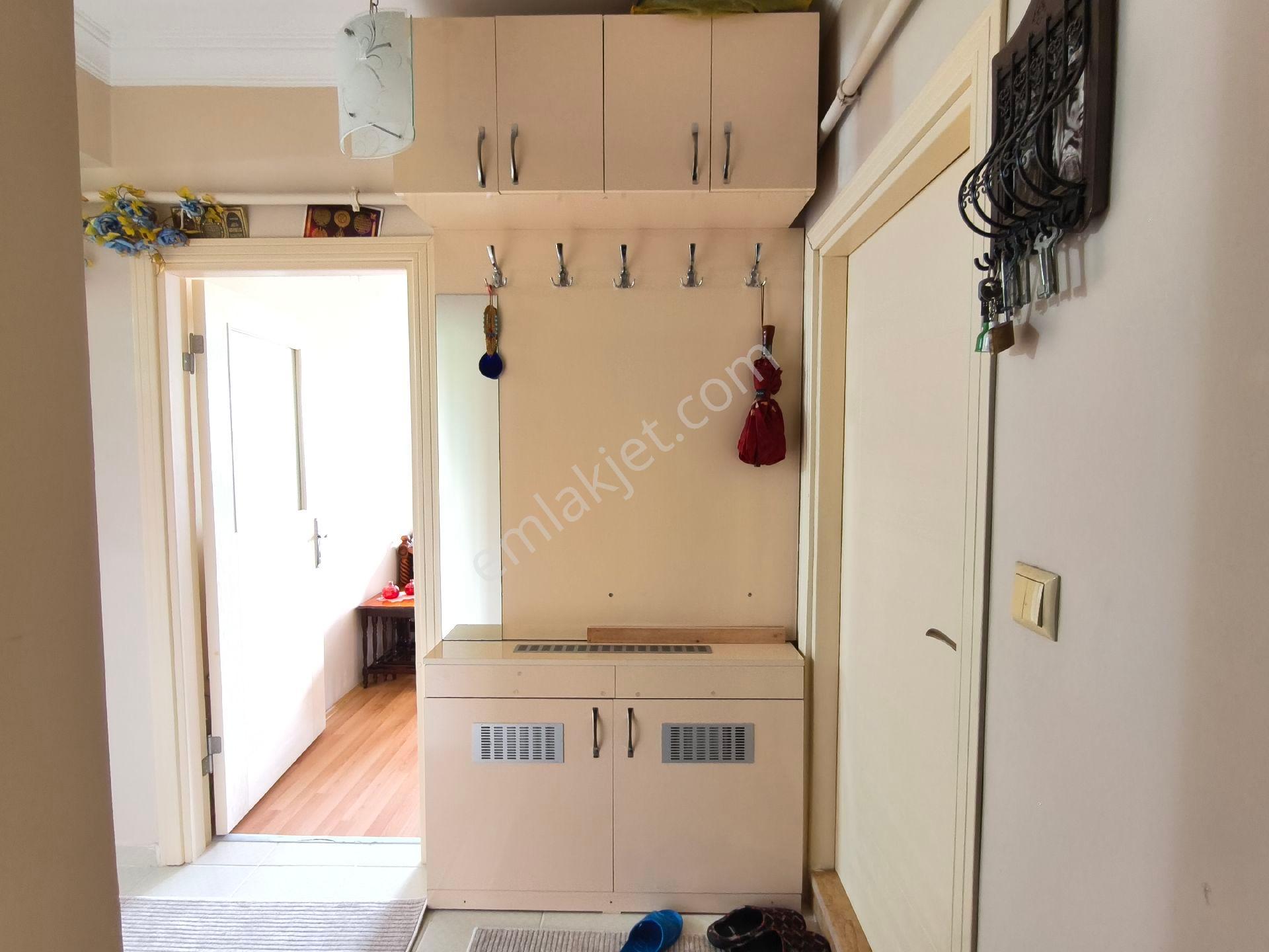 Pera'dan 71 Evler Ertaş Cd'si Yakını, Ara Kat, Kiralık 3+1 Daire - Görsel 6