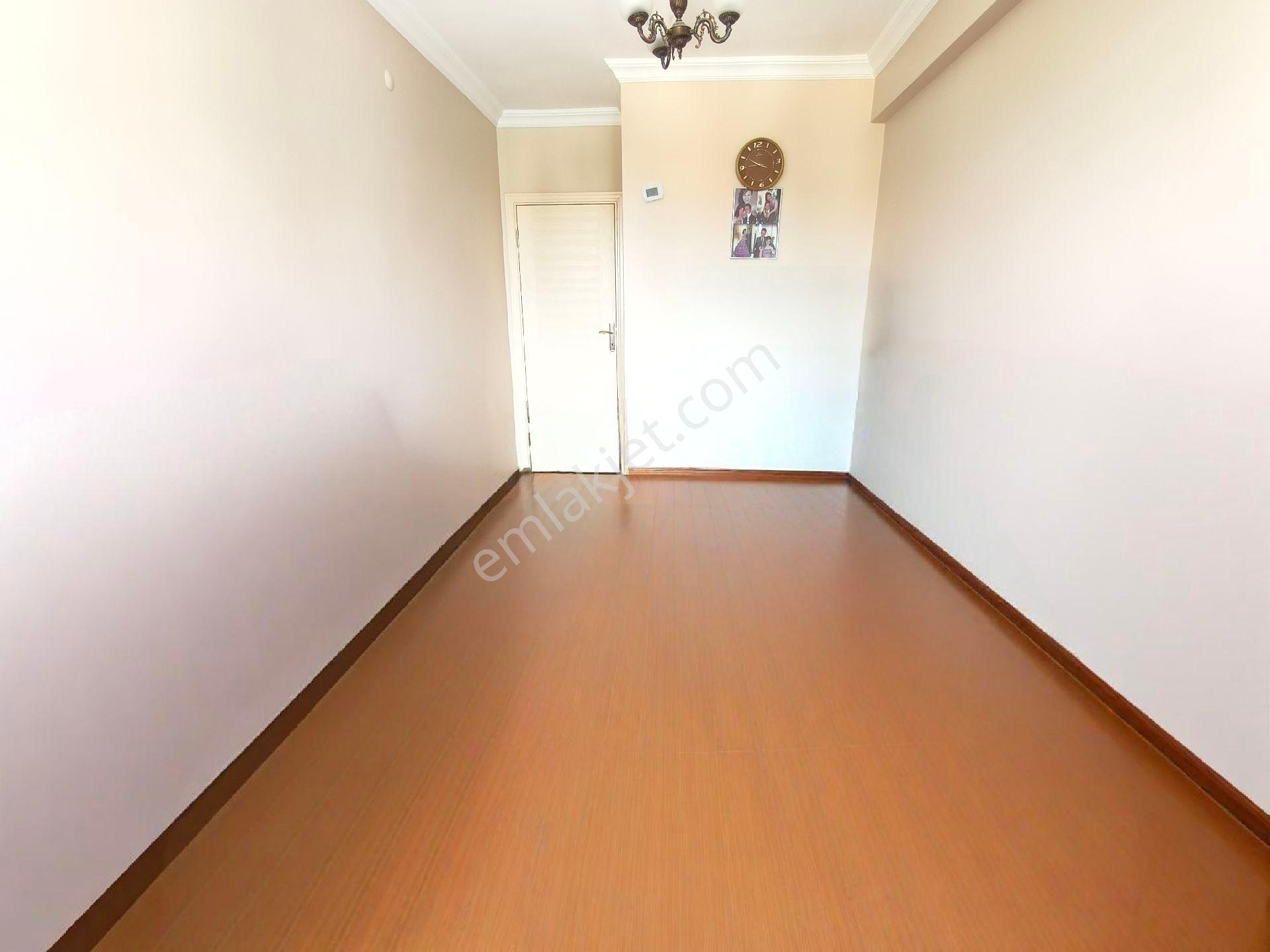 Pera'dan 71 Evler Ertaş Cd'si Yakını, Ara Kat, Kiralık 3+1 Daire - Görsel 30