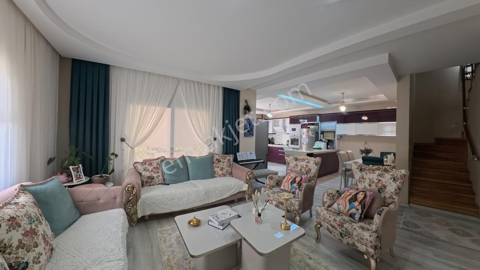 Aydın Merkez Kardeşköy Mahallesi Müstakil Bahçeli Kiralık Villa - Görsel 16