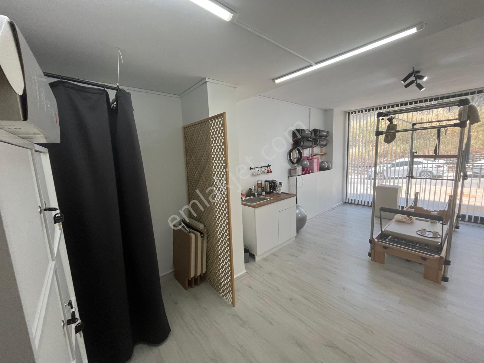 Satılık Dükkan Pendik Esenyalı Mahallesi - Görsel 32
