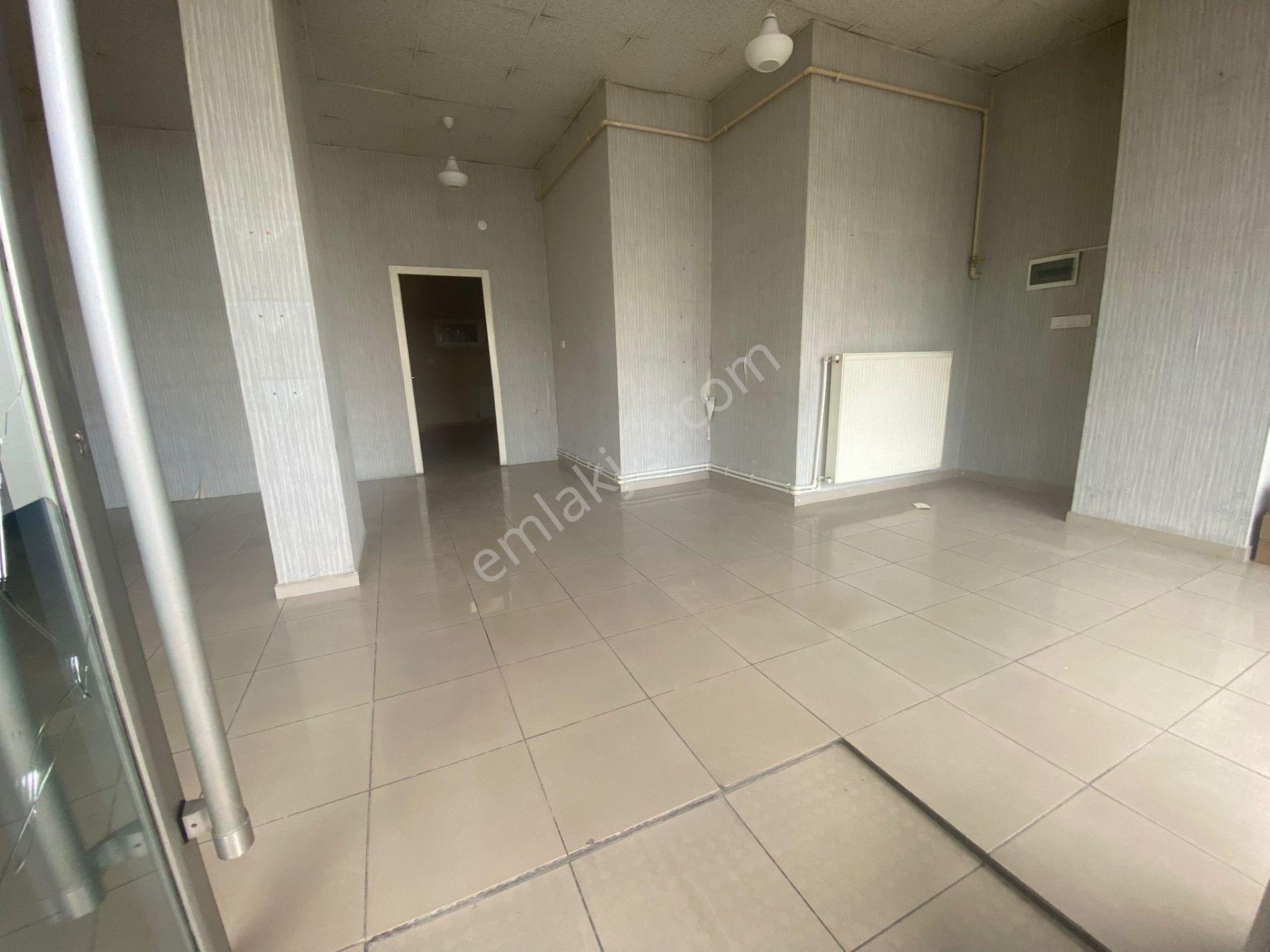Osmangazi Elmasbahçeler'de Metro Yakını 95m² Cadde Dükkanı - Görsel 4