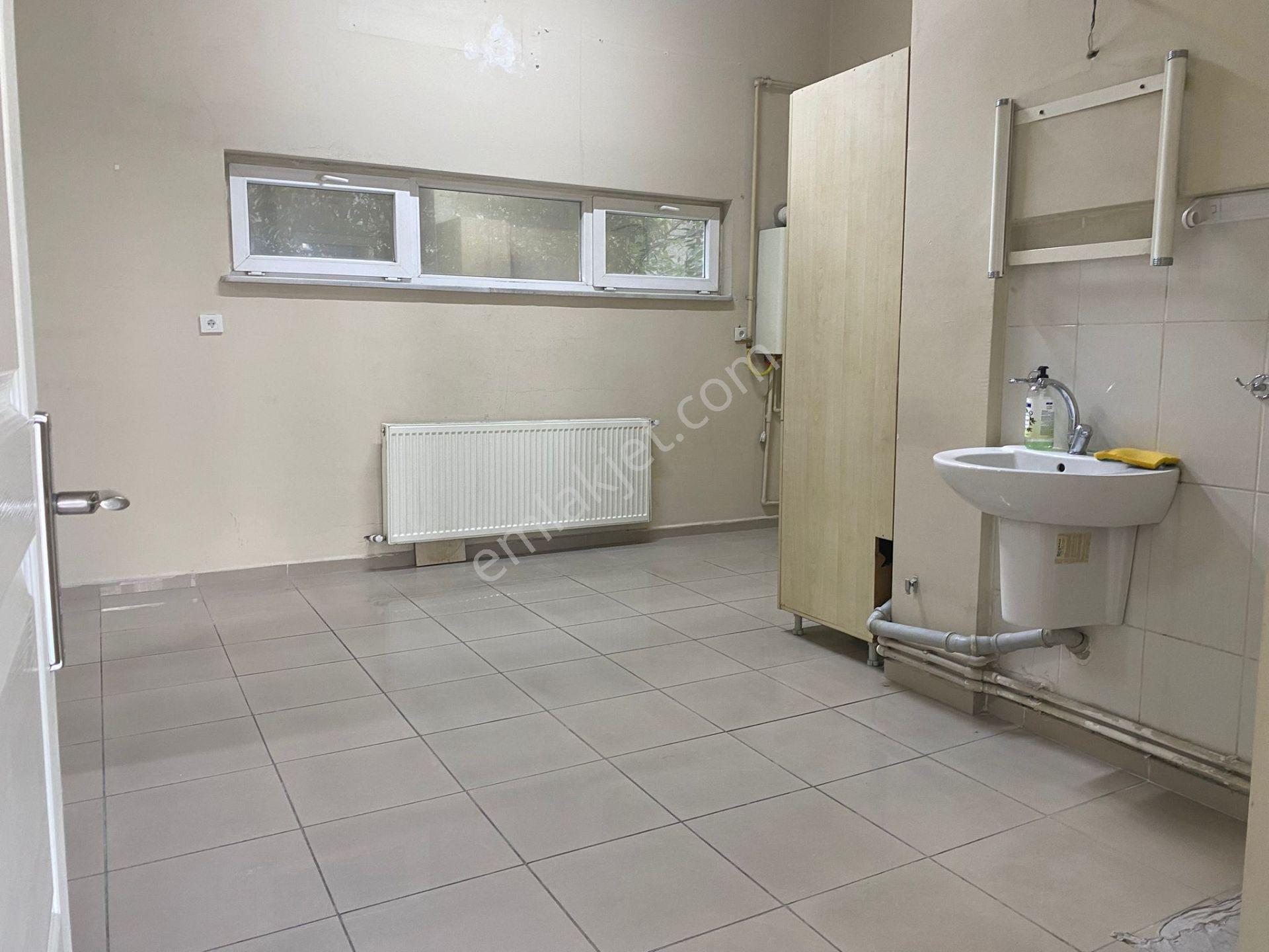 Osmangazi Elmasbahçeler'de Metro Yakını 95m² Cadde Dükkanı - Görsel 12
