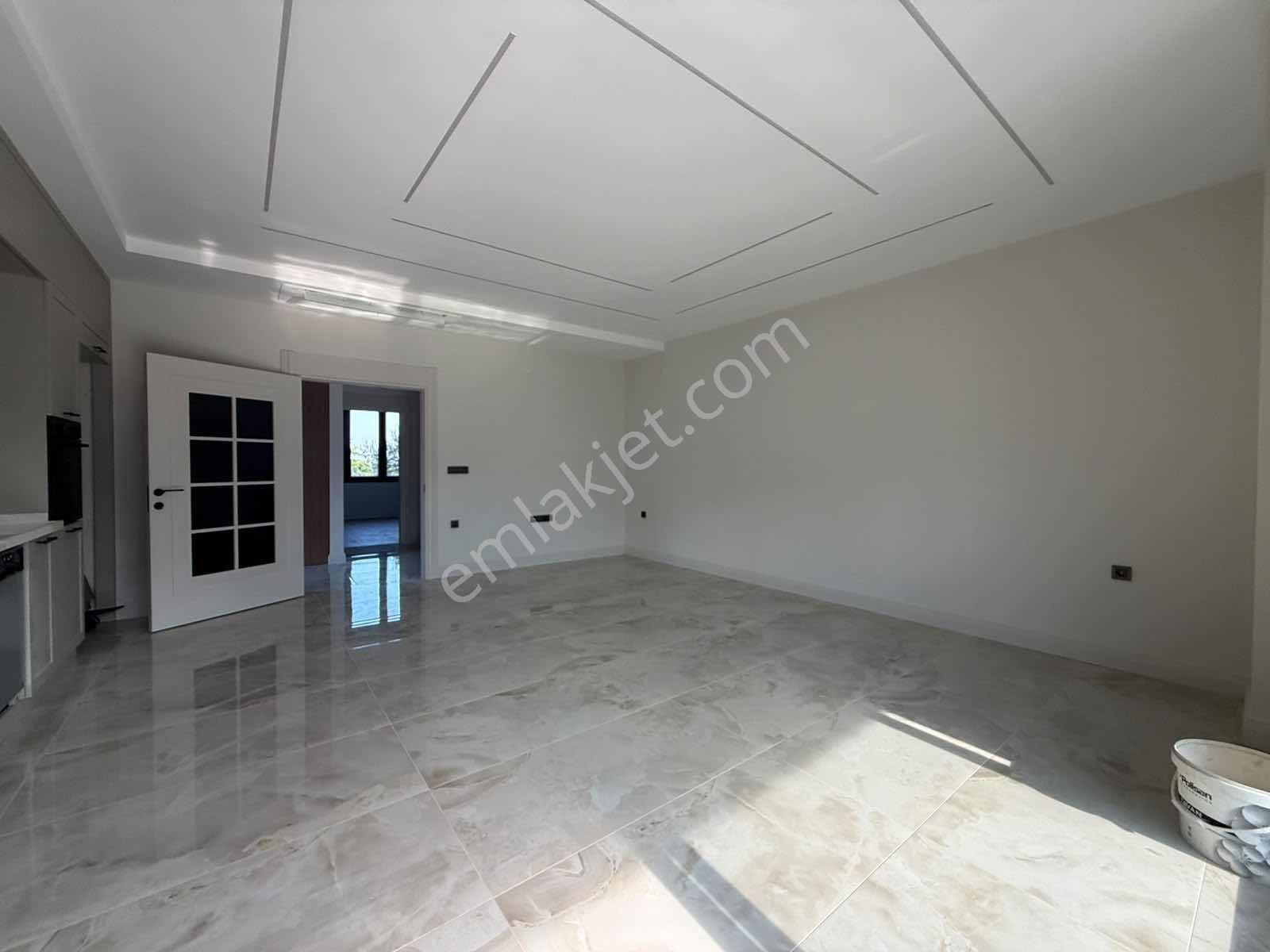 Avcı'dan 300m2 Arsa Tam Müstakil Girişte Odalı 4+1 Villa - Görsel 32