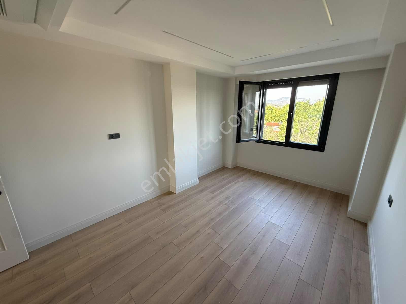 Avcı'dan 300m2 Arsa Tam Müstakil Girişte Odalı 4+1 Villa - Görsel 13