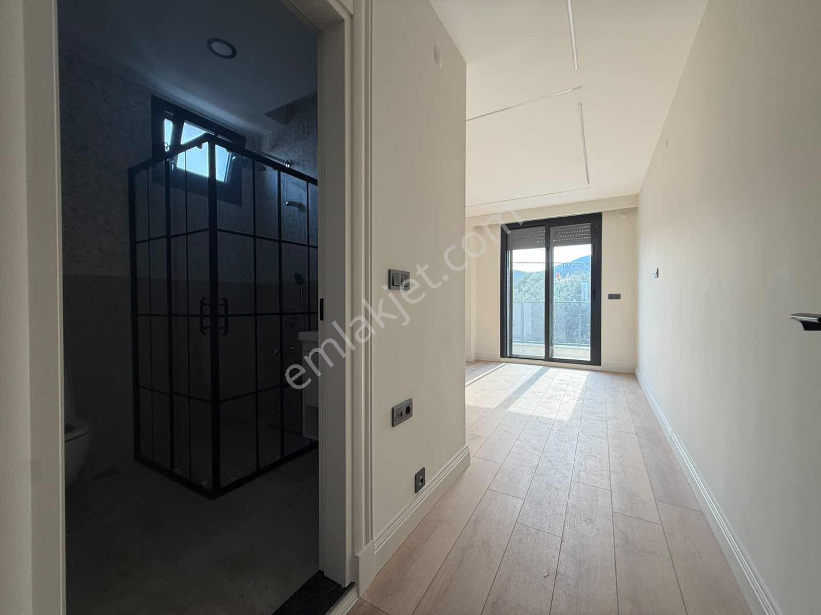 Avcı'dan 300m2 Arsa Tam Müstakil Girişte Odalı 4+1 Villa - Görsel 35