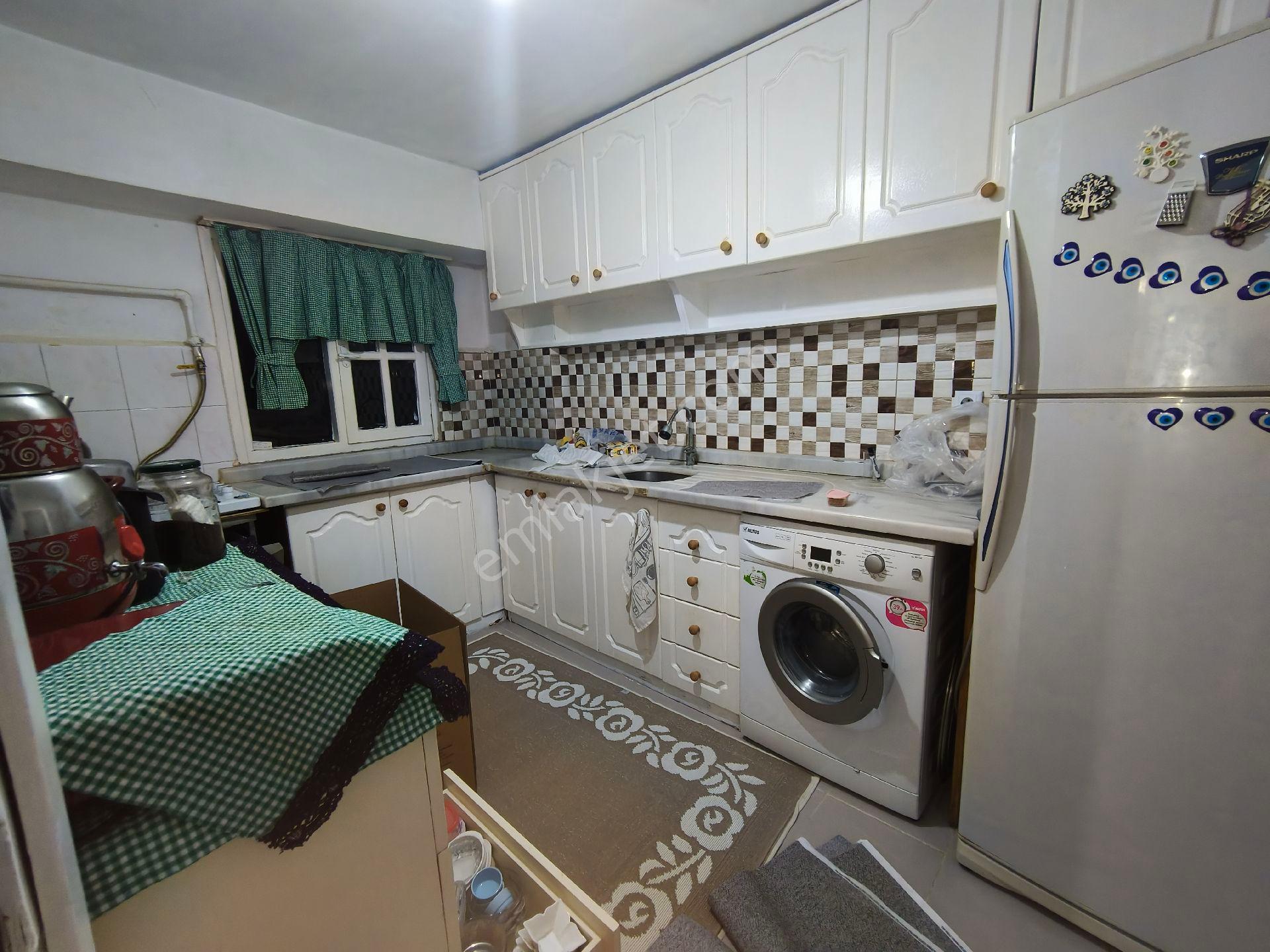 Güneyden Metroya 10 Dakika Yürüme 2+1.90m2 Ara Kat Daire - Görsel 16