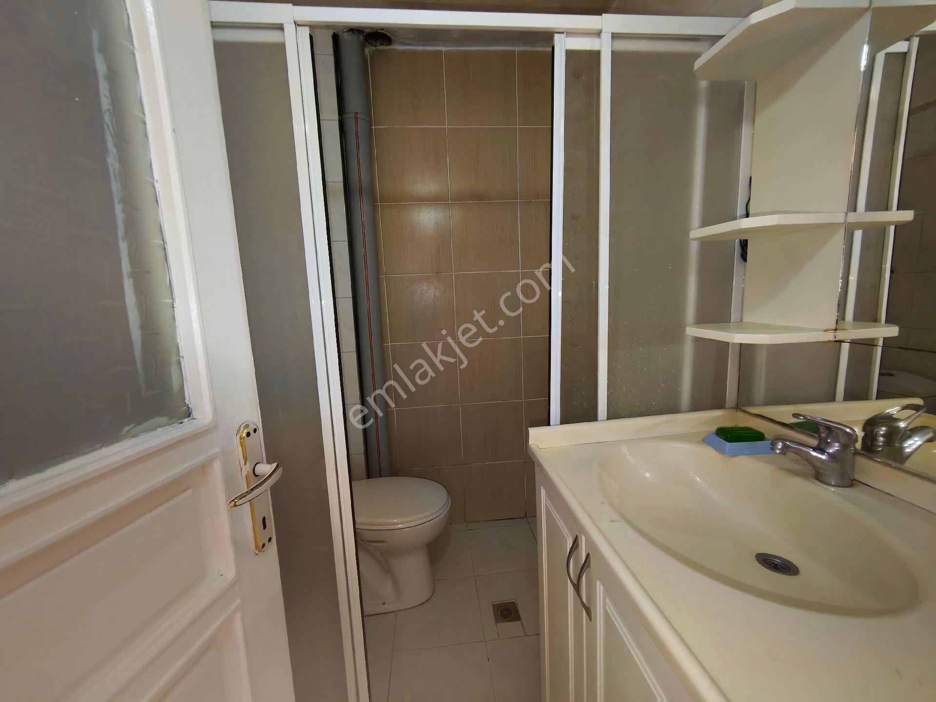 Güneyden Metroya 10 Dakika Yürüme 2+1.90m2 Ara Kat Daire - Görsel 4