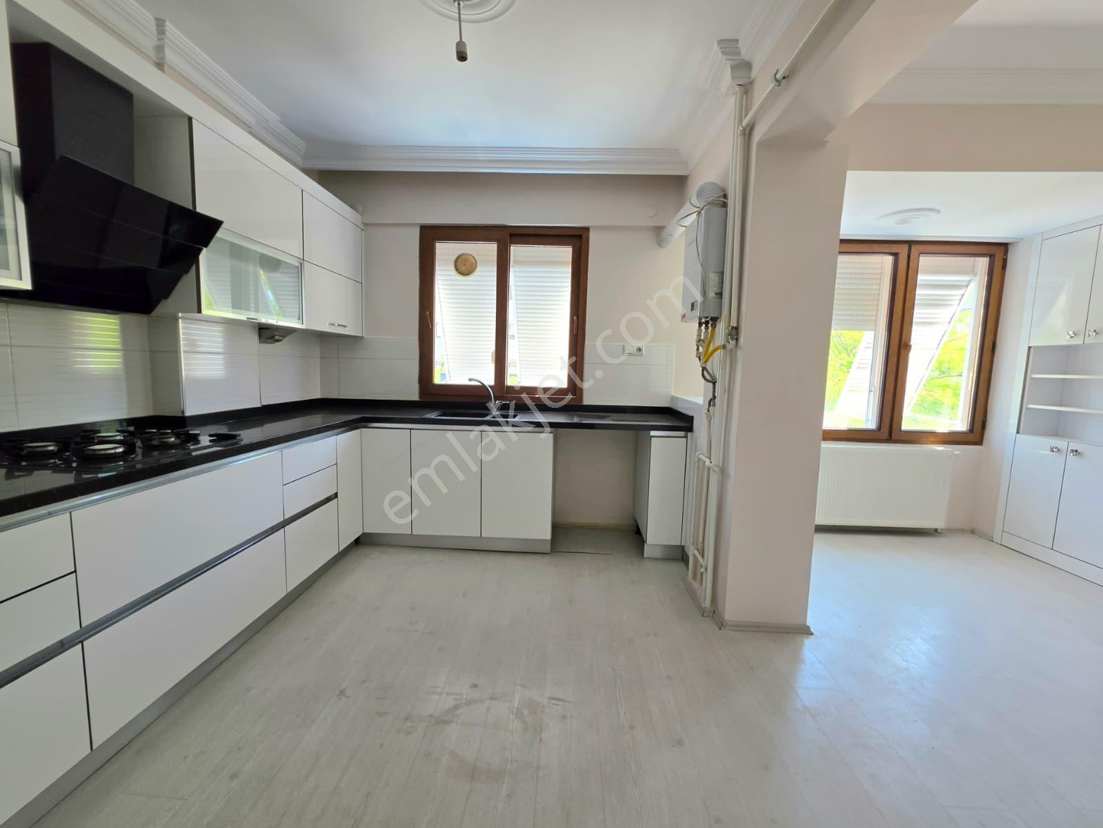 Çamlık Bulvarı'nda 128 M² 2,5+1 Açık Otoparklı - Görsel 15