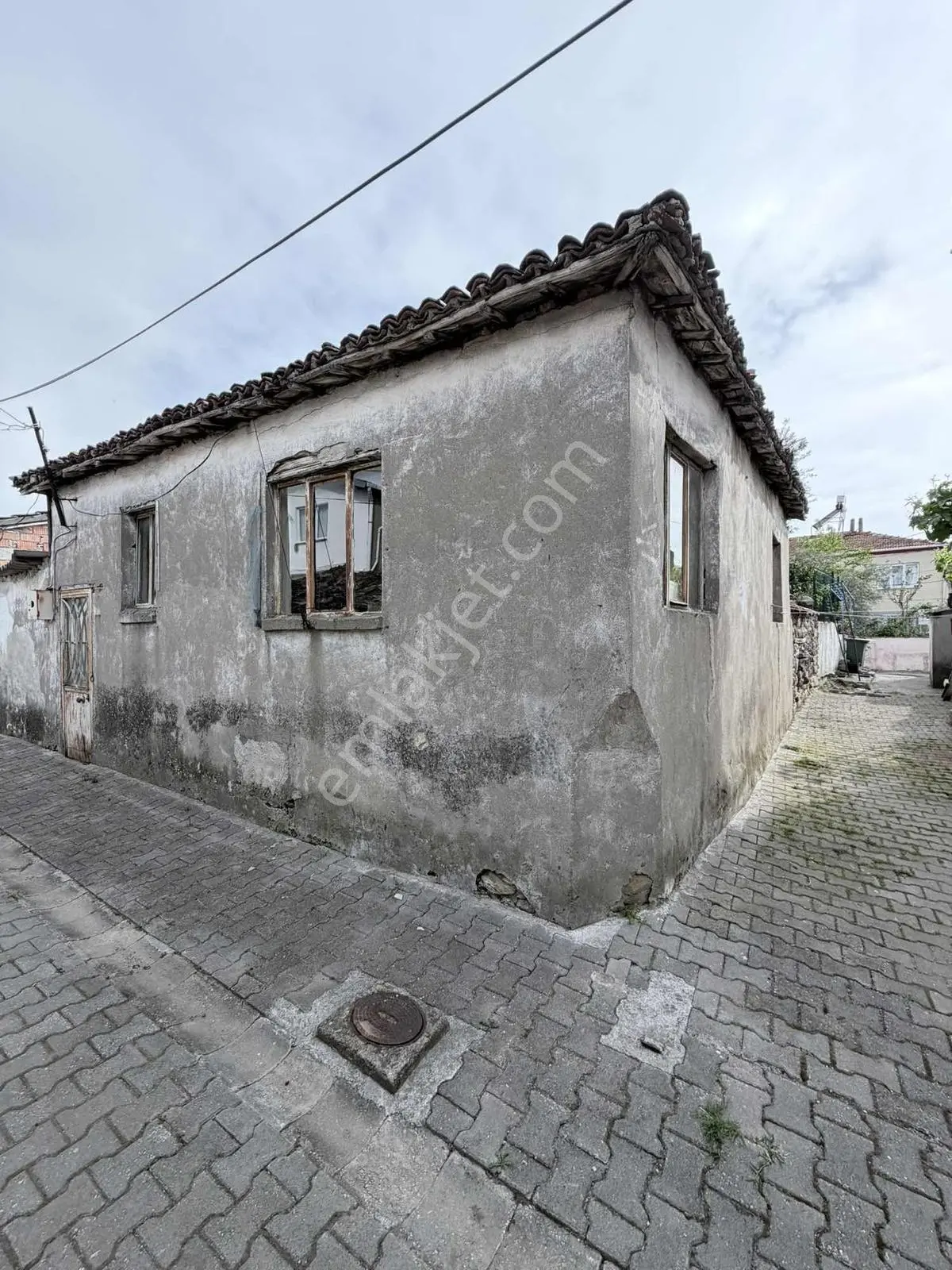 Çardak Merkezde Müstakil Ev Ve Arsa Birlikte Satılık - Görsel 5