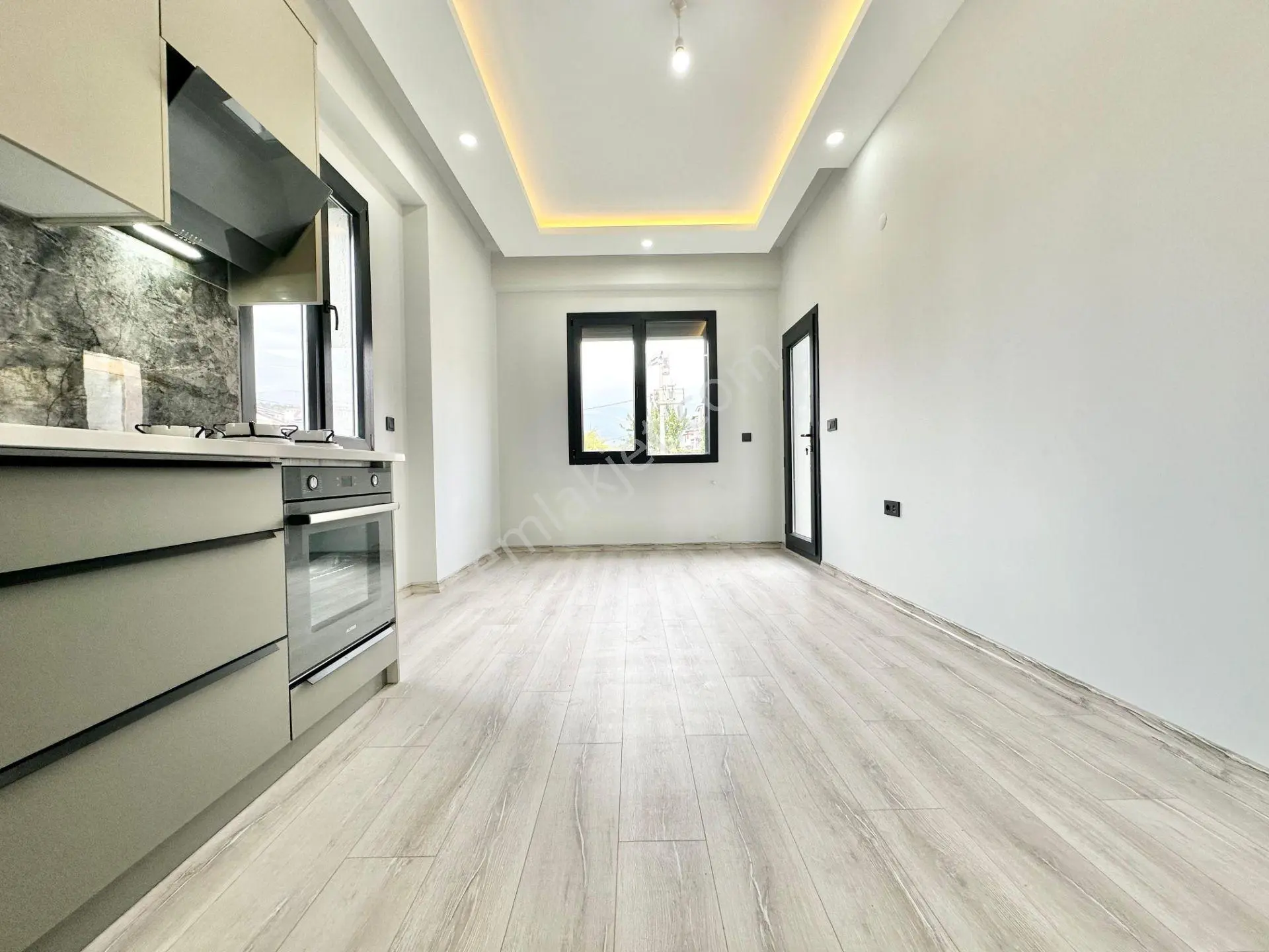꧁ay Emlaktan꧂akçay-güre Arasında Denize Yakın Geniş Bahçe Kullanımlı Müstakil Tadında 2+1 Daire - Görsel 3