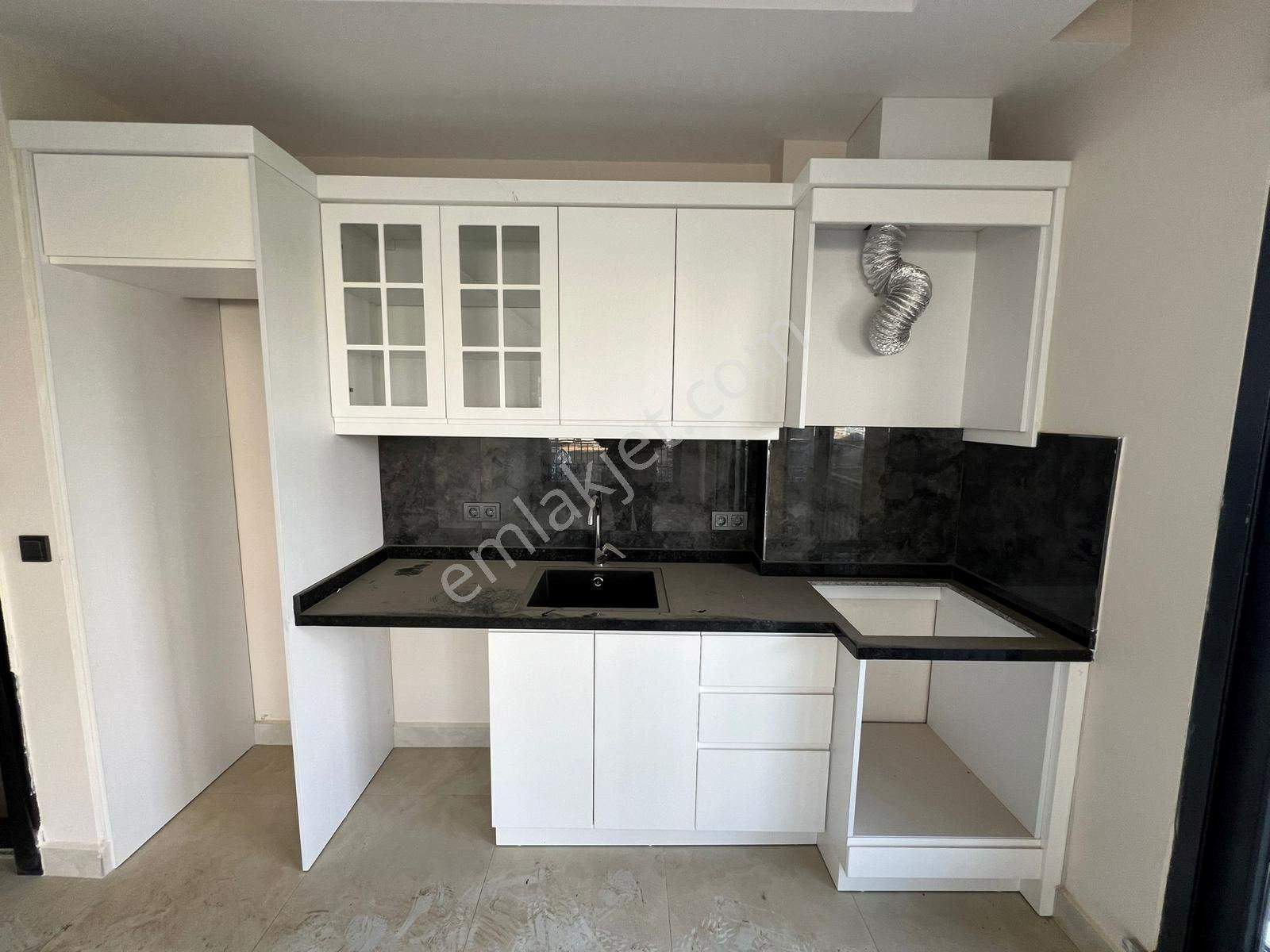 Alanya Mahmutlar’da Merkezi Lokasyonda 1+1 Sıfır Satılık Daire - Görsel 10