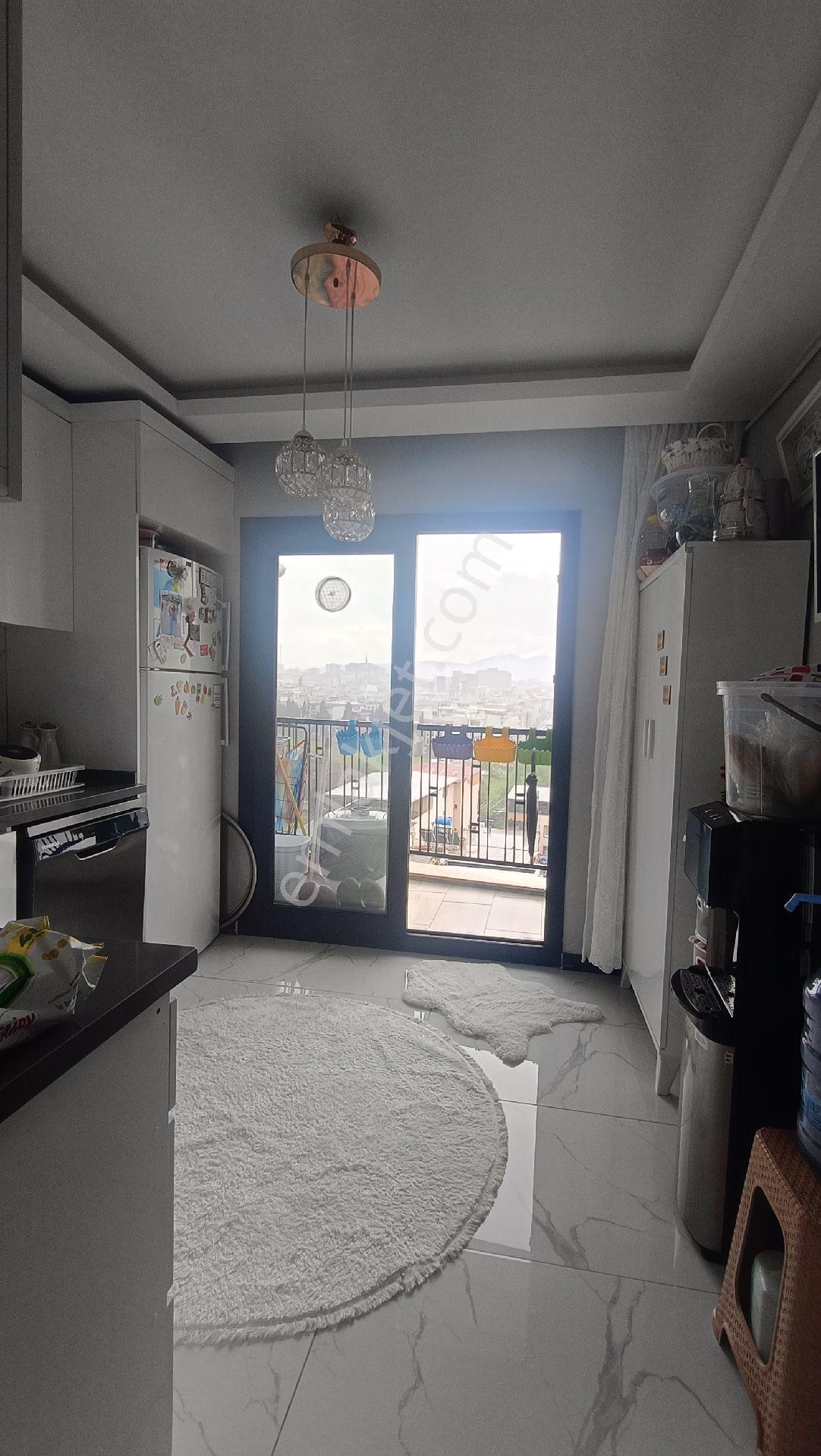 Buca Yesilbaglarda Satılık 2+1 Kapalı Mutfak - Görsel 4