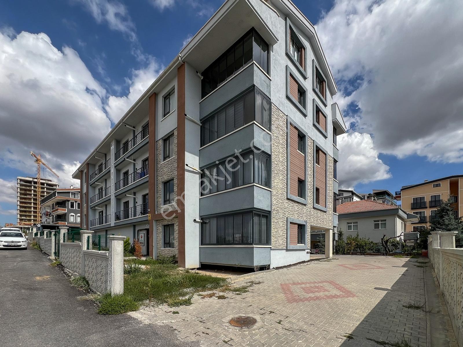 Kızılcaşar'da Eşyalı Kiralık 1+1 Daire, Kapalı Otopark, Balkon - Görsel 6