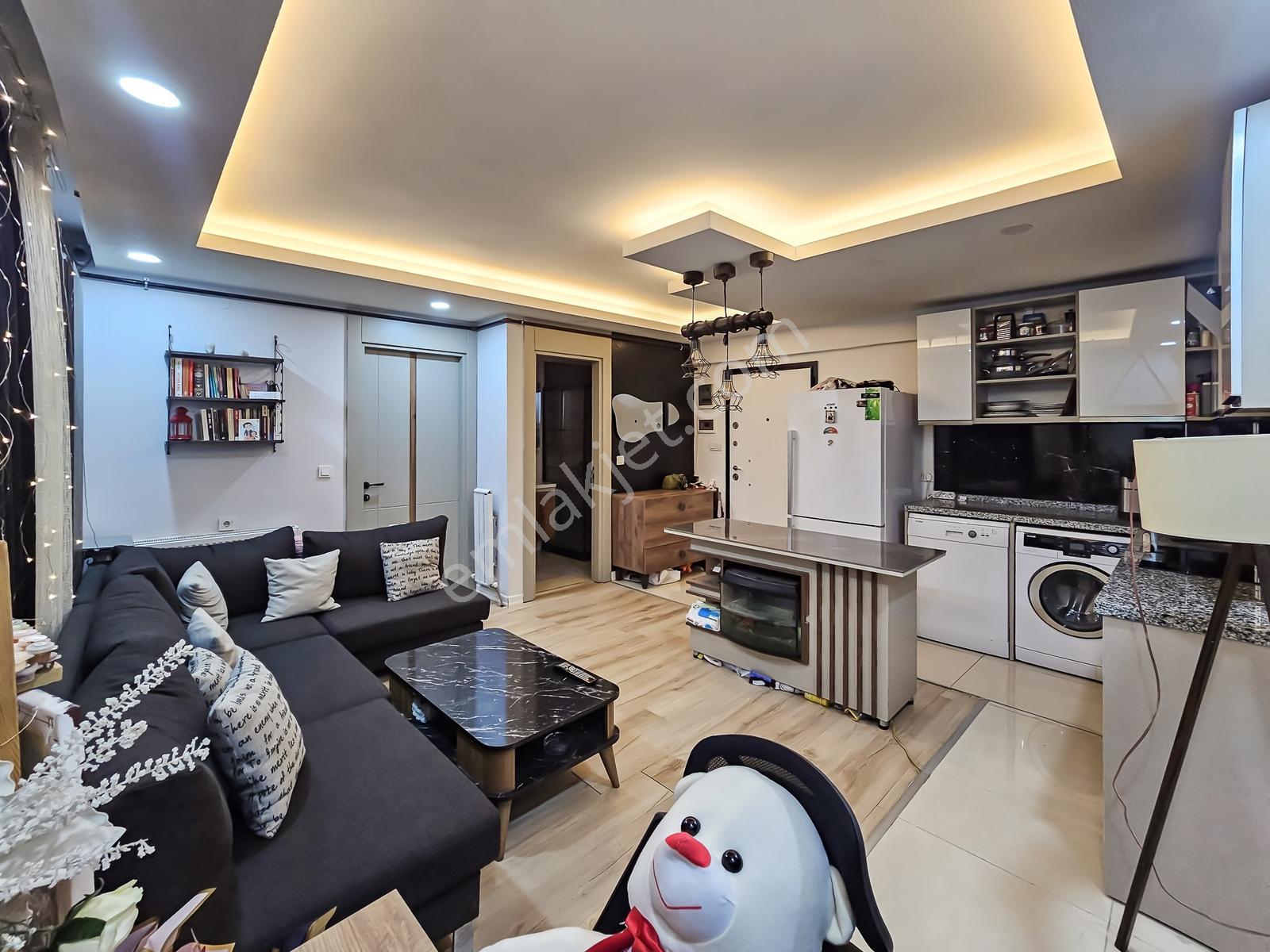 Kızılcaşar'da Eşyalı Kiralık 1+1 Daire, Kapalı Otopark, Balkon - Görsel 22