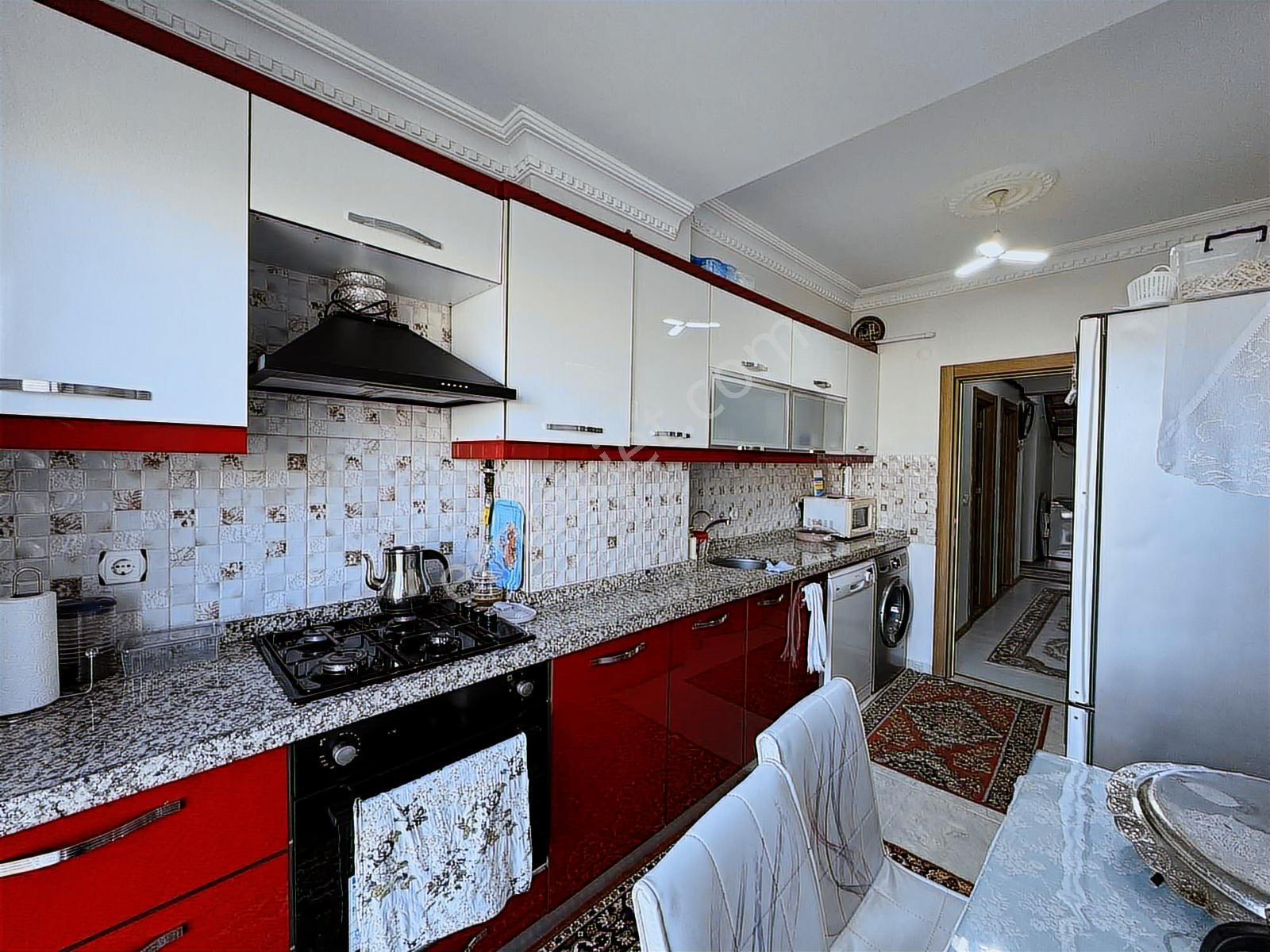 Remax'ten Beylikdüzü Kavaklı Mh Vira Kavşağı Yanı 4+2 Dublex - Görsel 16