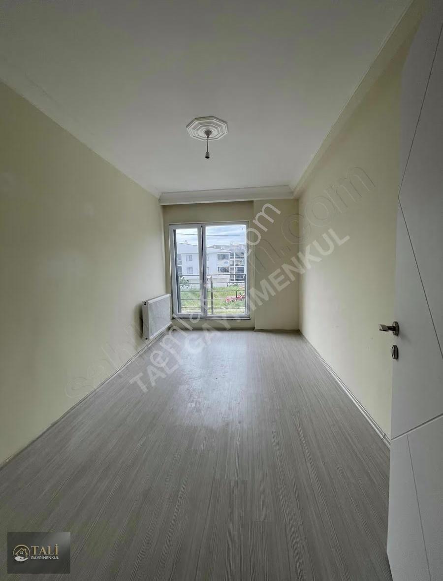 Akçalar'da Merkezi Konum Krediye Uygun 3+1 130 M2 - Görsel 12