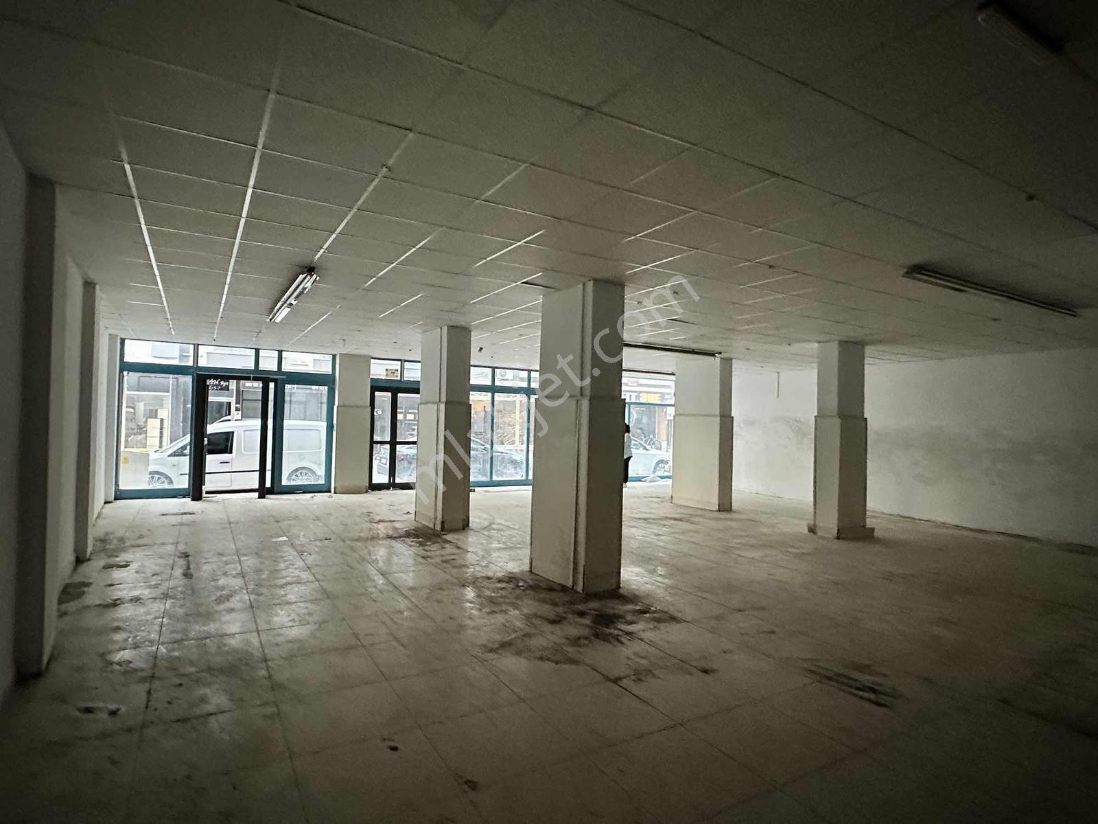 Çarşının En İşlek Bölgesinde 575 M2 İşyeri - Görsel 10