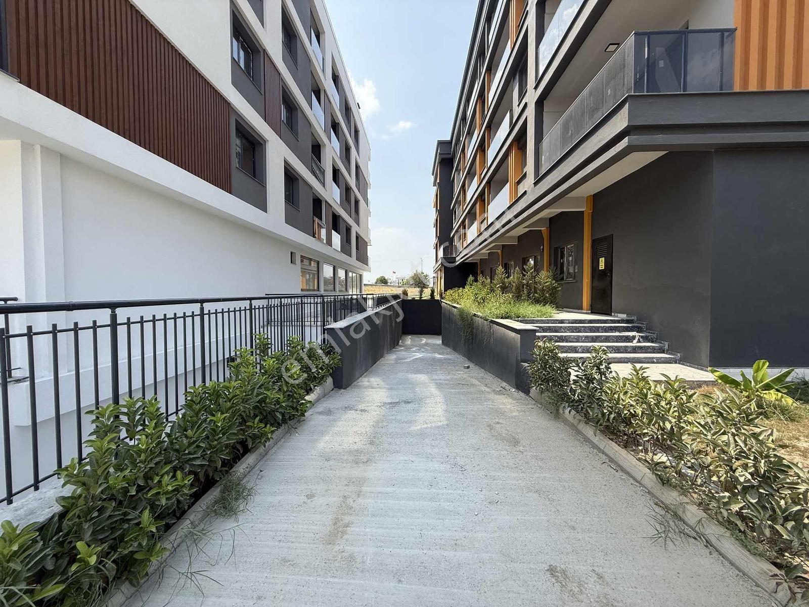 Remax Pin'den Adnan Menderes Mh Aspava Üstü Eşyalı Kiralık 1+1 - Görsel 4