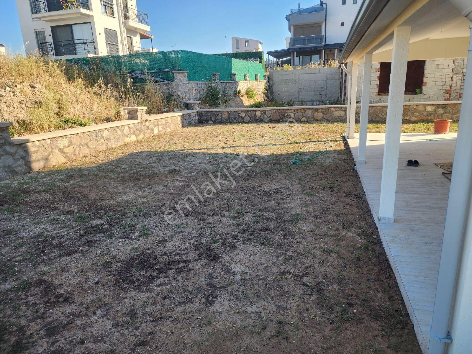 Mordoğan Emlaktan Kamukentte Bahçeli Eşyalı 0 Kiralık Yazlık - Görsel 21