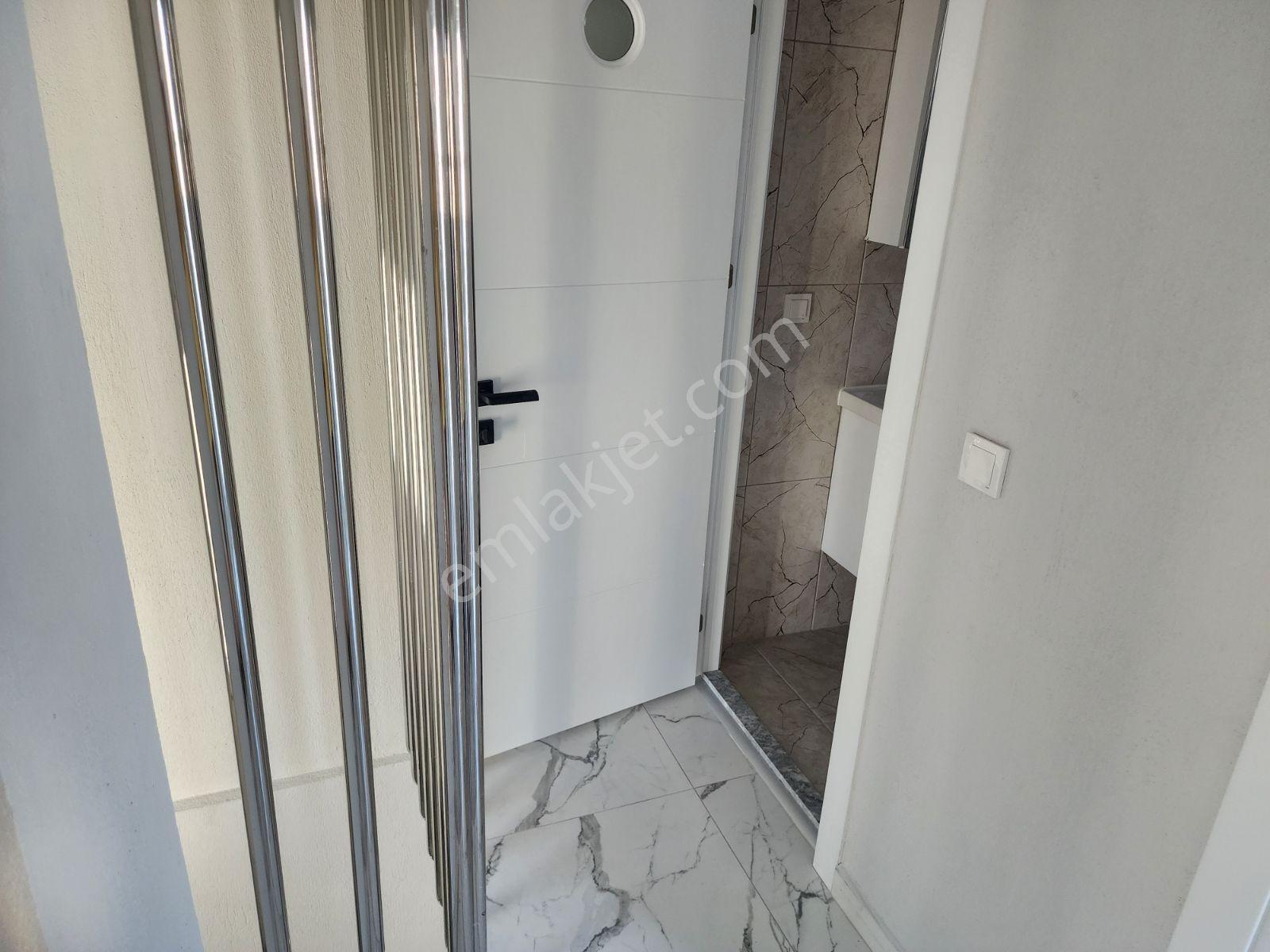 Mordoğan Emlaktan Kamukentte Bahçeli Eşyalı 0 Kiralık Yazlık - Görsel 22