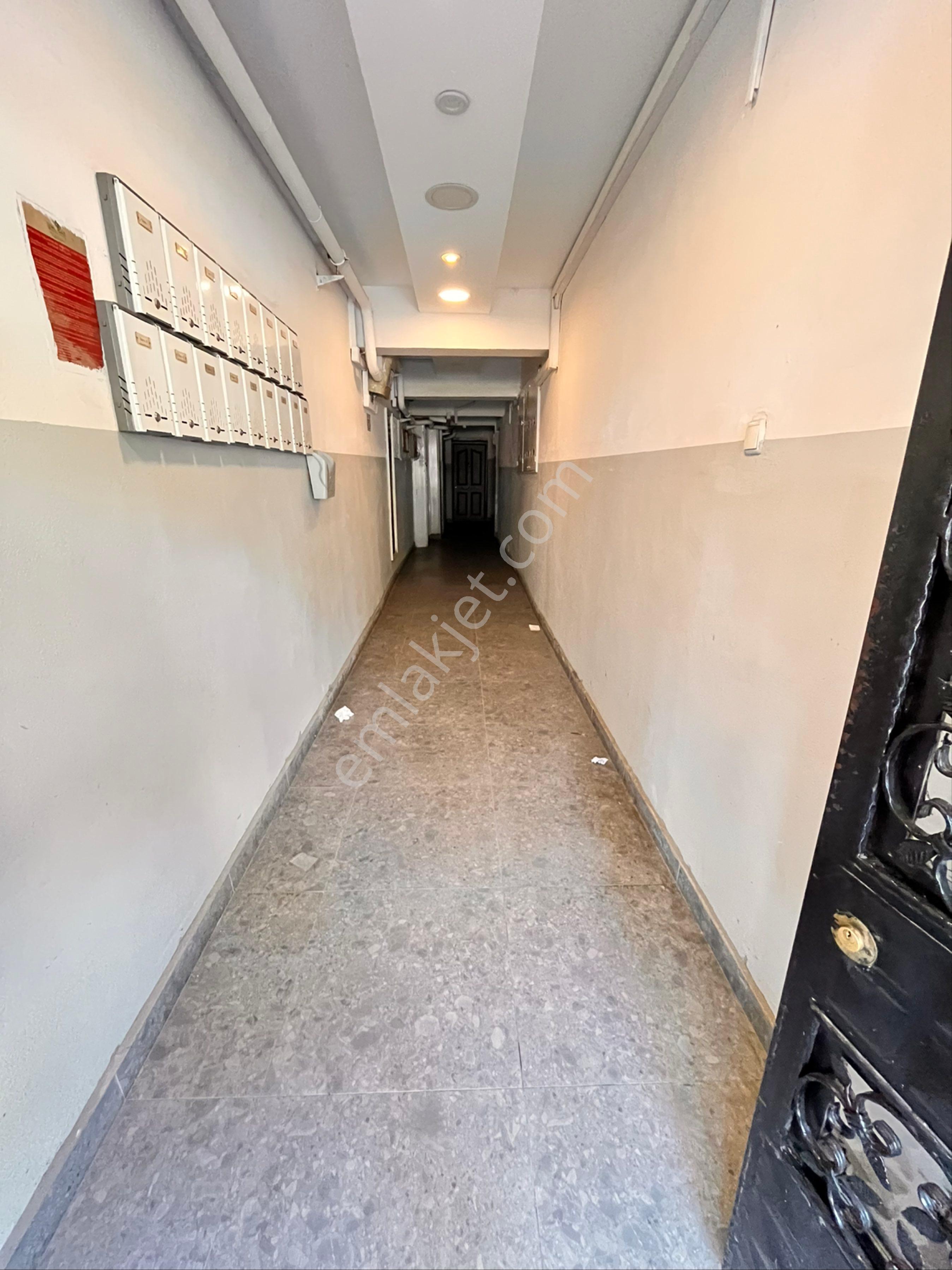 Üçyol Meydan Meydanda 2+1 90m2 Arakat Asansörlü Bina - Görsel 32
