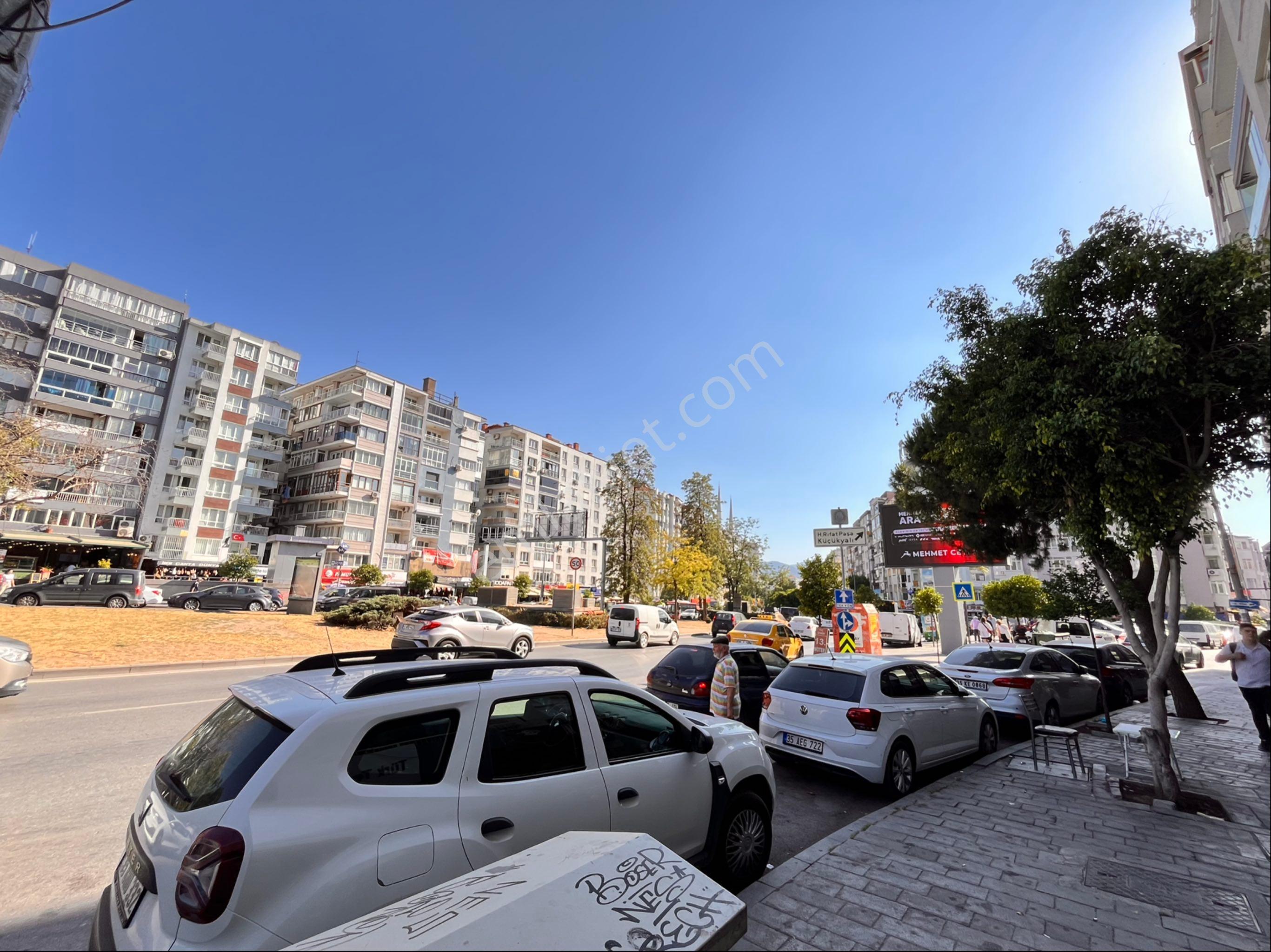 Üçyol Meydan Meydanda 2+1 90m2 Arakat Asansörlü Bina