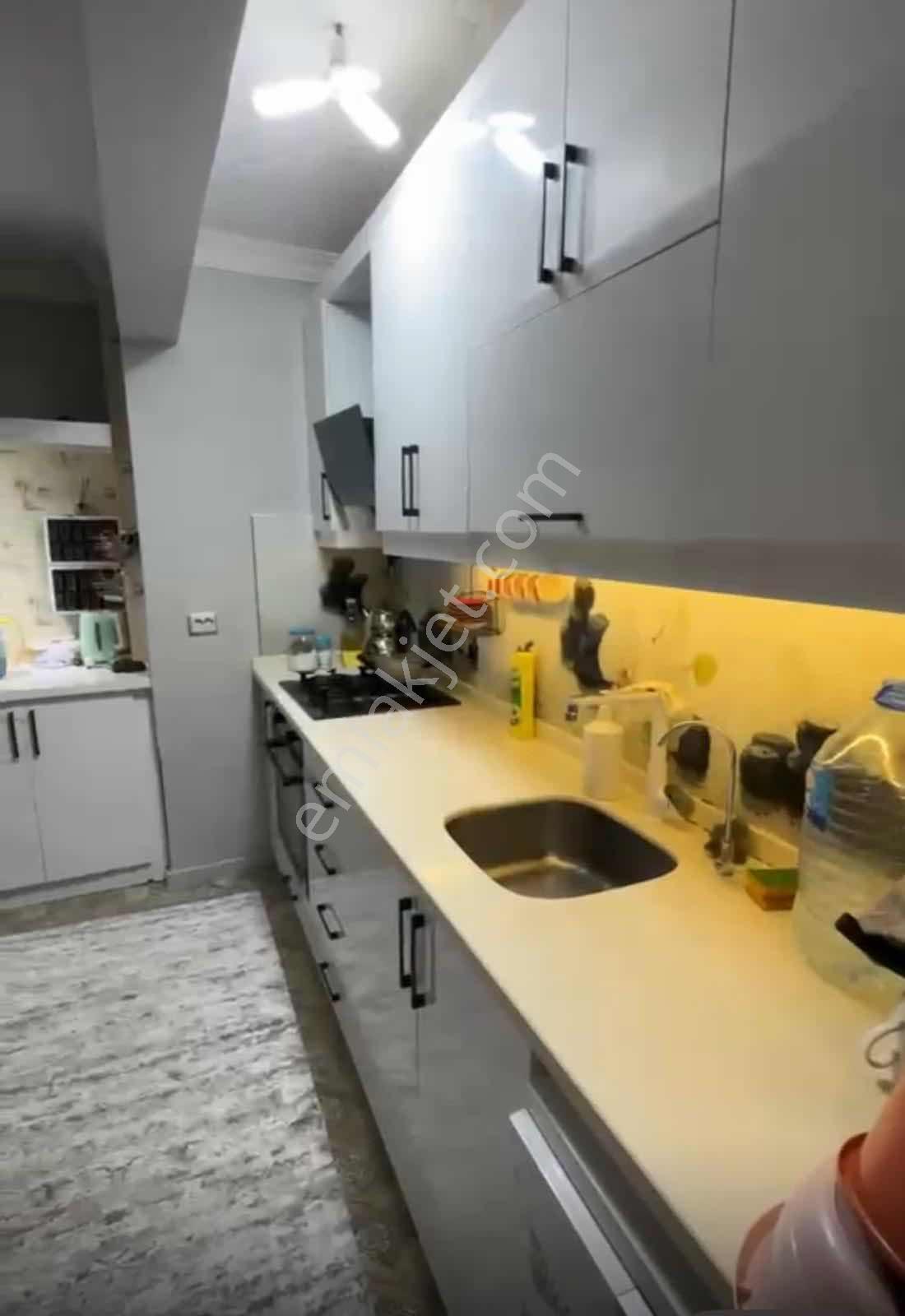 Marmaraerğlisi Çeşmelide 5+1 Satılık Vila Ve Arsası 308m2 - Görsel 16
