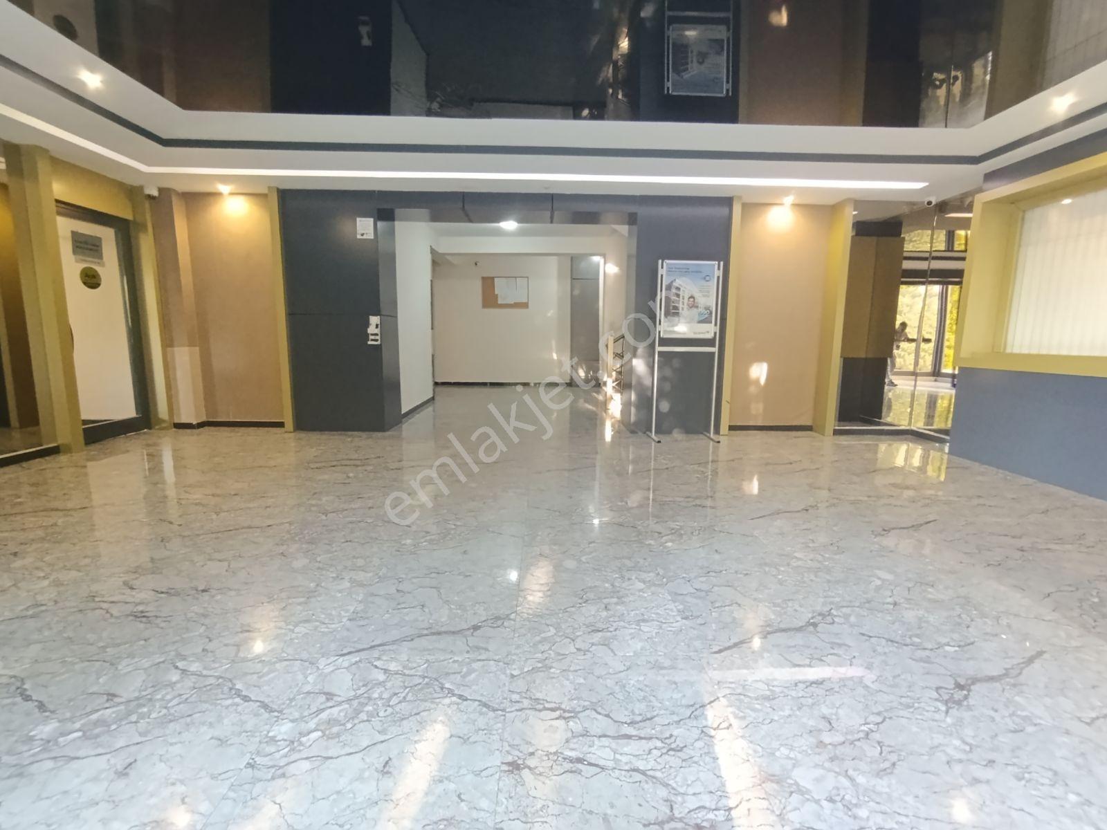 Beylikdüzü Metrobüs 15dk Tek Depozito Kiralık Lüks 1+1 Daire - Görsel 2