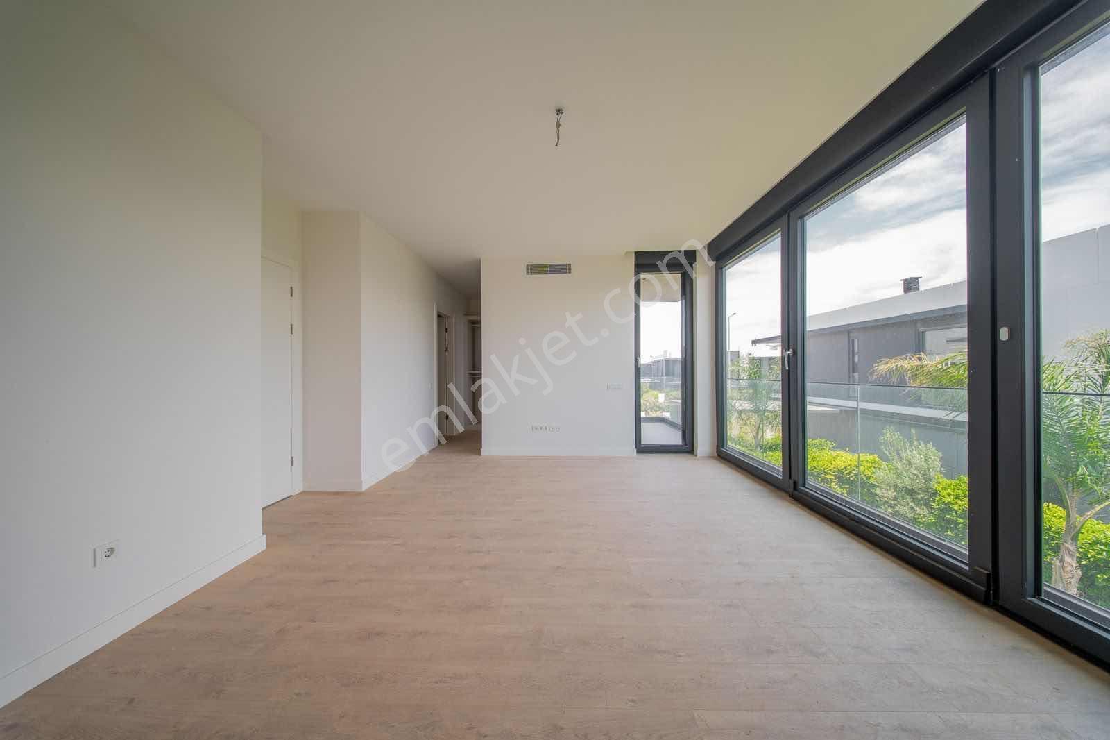 Ermenekte Site İçerisinde Lüks Ve Modern 5+1 Kiralık Villa - Görsel 8