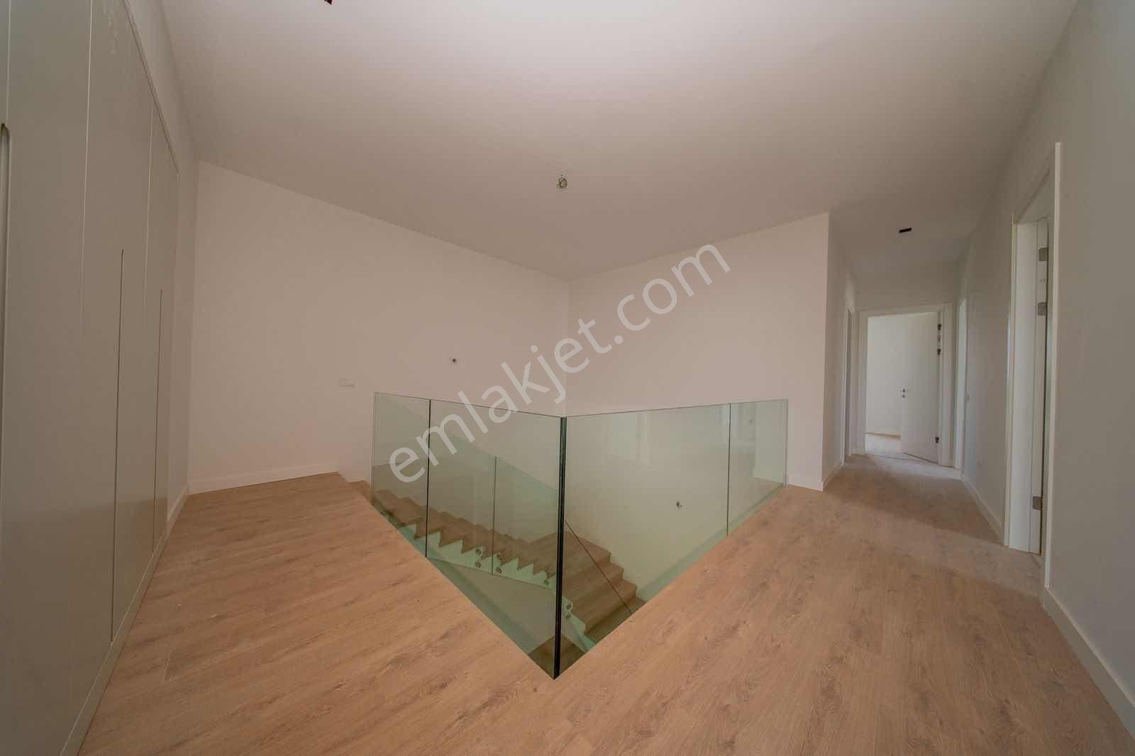 Ermenekte Site İçerisinde Lüks Ve Modern 5+1 Kiralık Villa - Görsel 35
