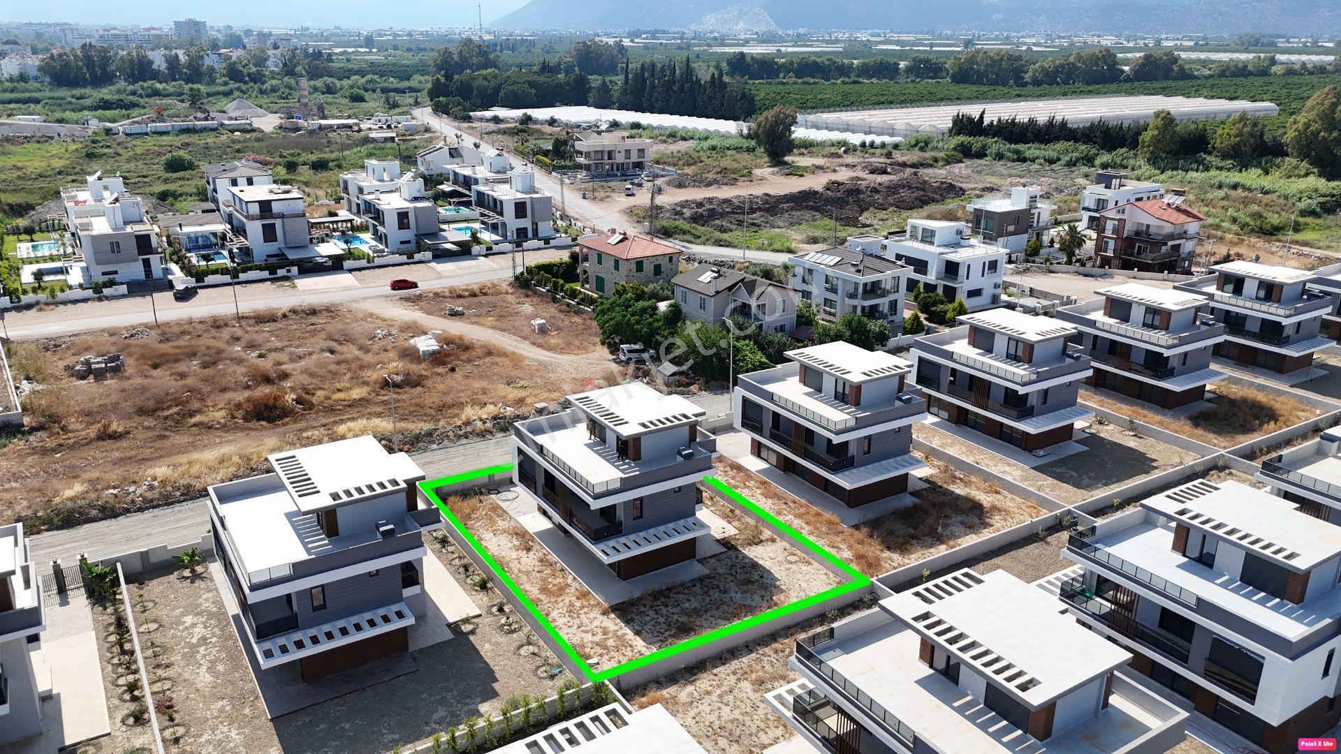 Antalya Finkum Bölgesinde 320 M2 Alanlı Deniz Manzaralı Villa - Görsel 4