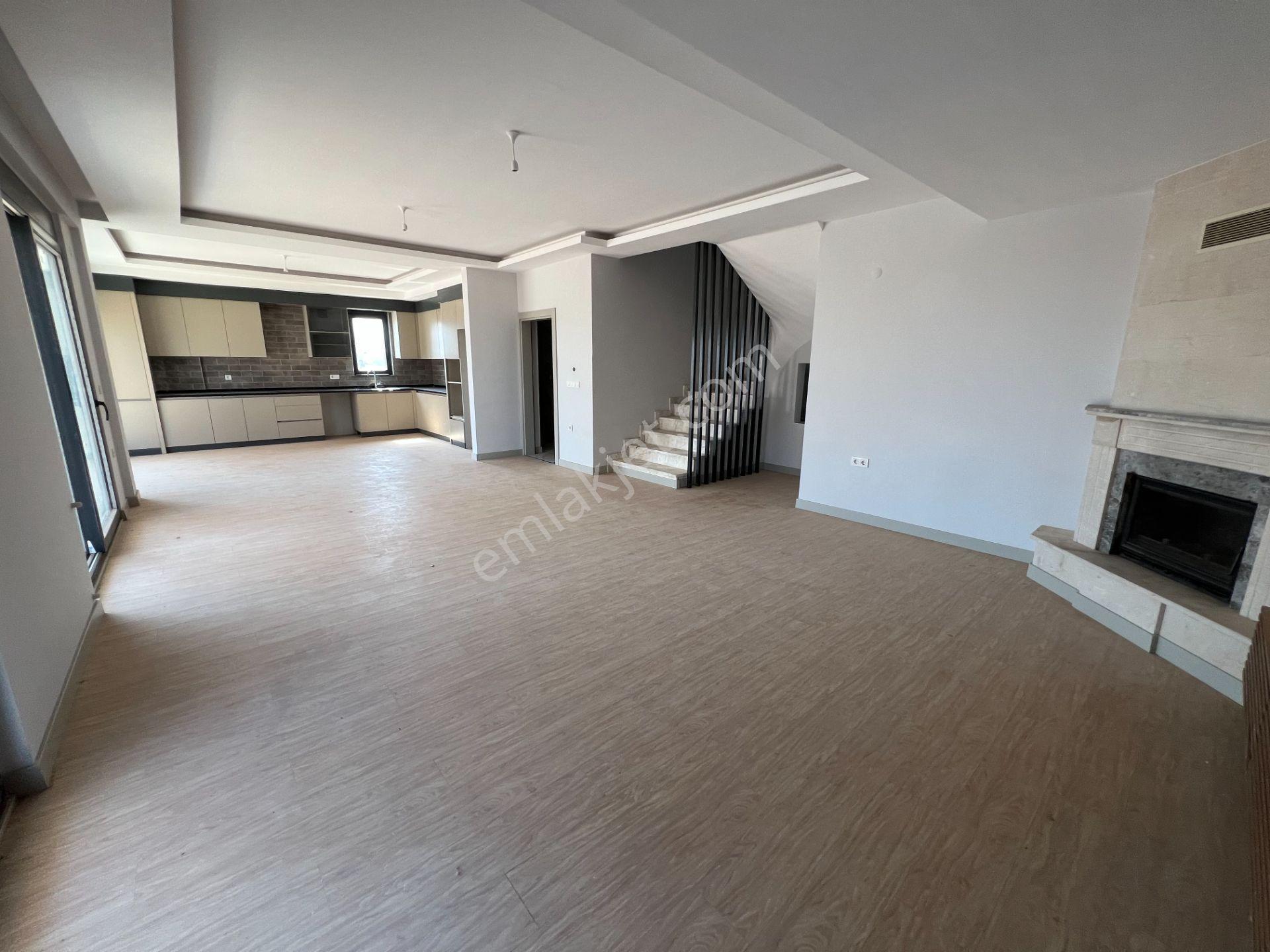 Antalya Finkum Bölgesinde 320 M2 Alanlı Deniz Manzaralı Villa - Görsel 26