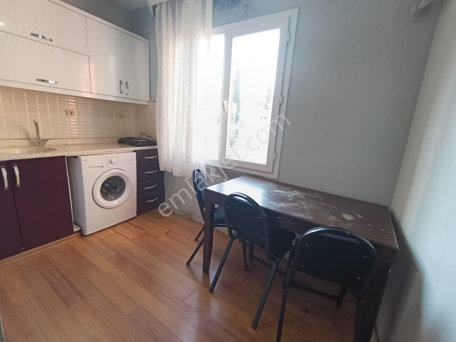 Kenanevrende Zeki Usta Arkasında Baraj Yolu Duygu Cafeye Yürüme Mesafesinde Eşyalı Kiralık 1+1 - Görsel 3