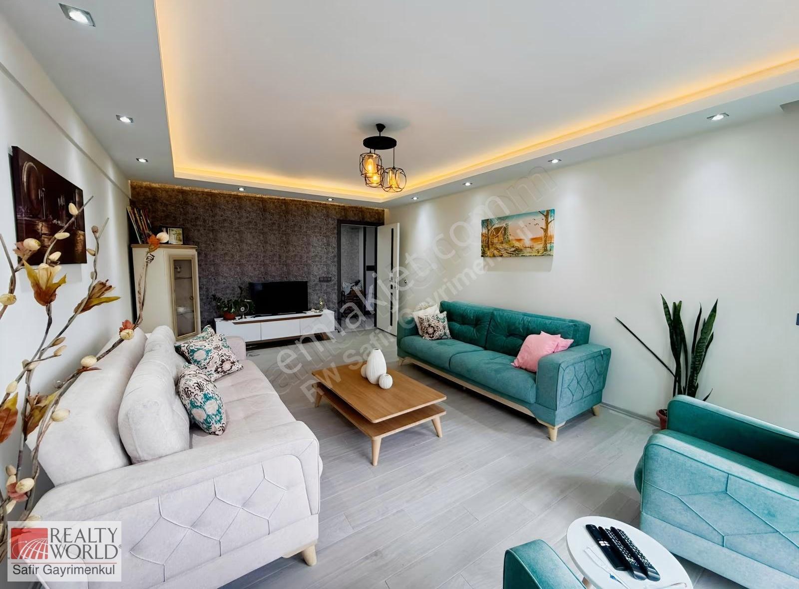 Şemikler'de Satılık 3+1 Daire Full Beyan 6 Yaşında